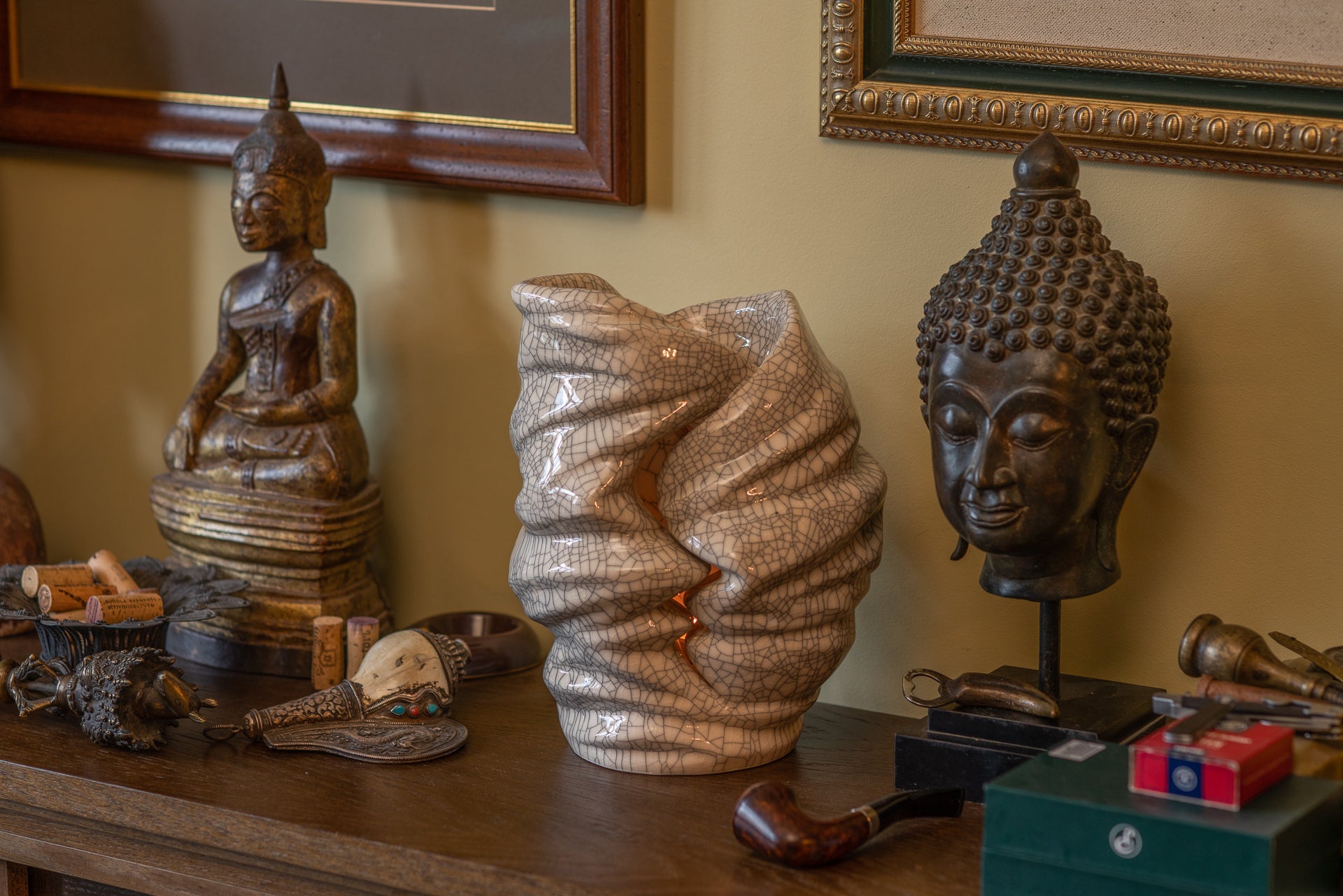 Handmade cremation urn for ashes "Light" by Pulvis Art Urns. Website category image of Light Urn for ashes.