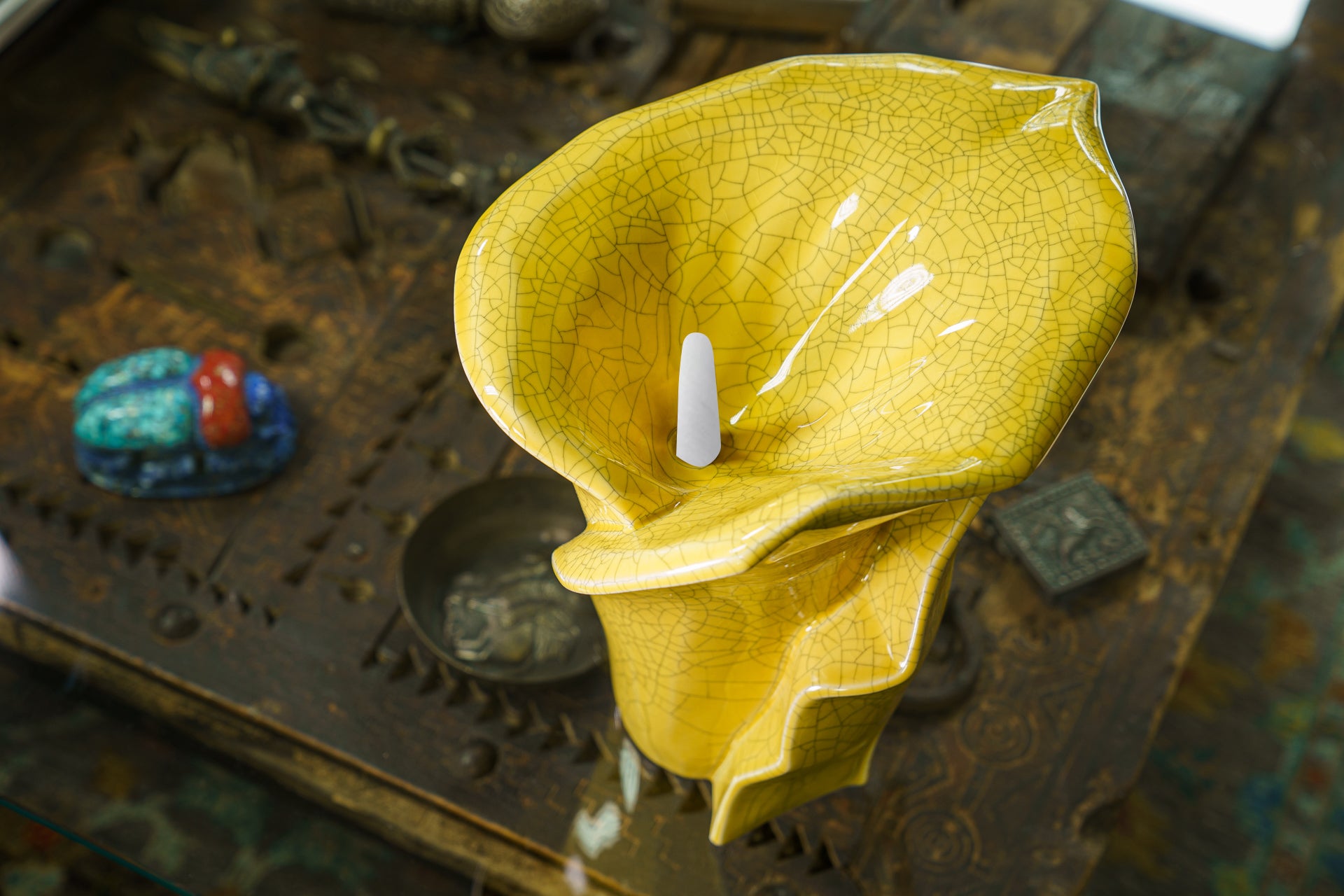 Calla Flower Memorial Urn for Ashes - Medium | Yellow Craquelure