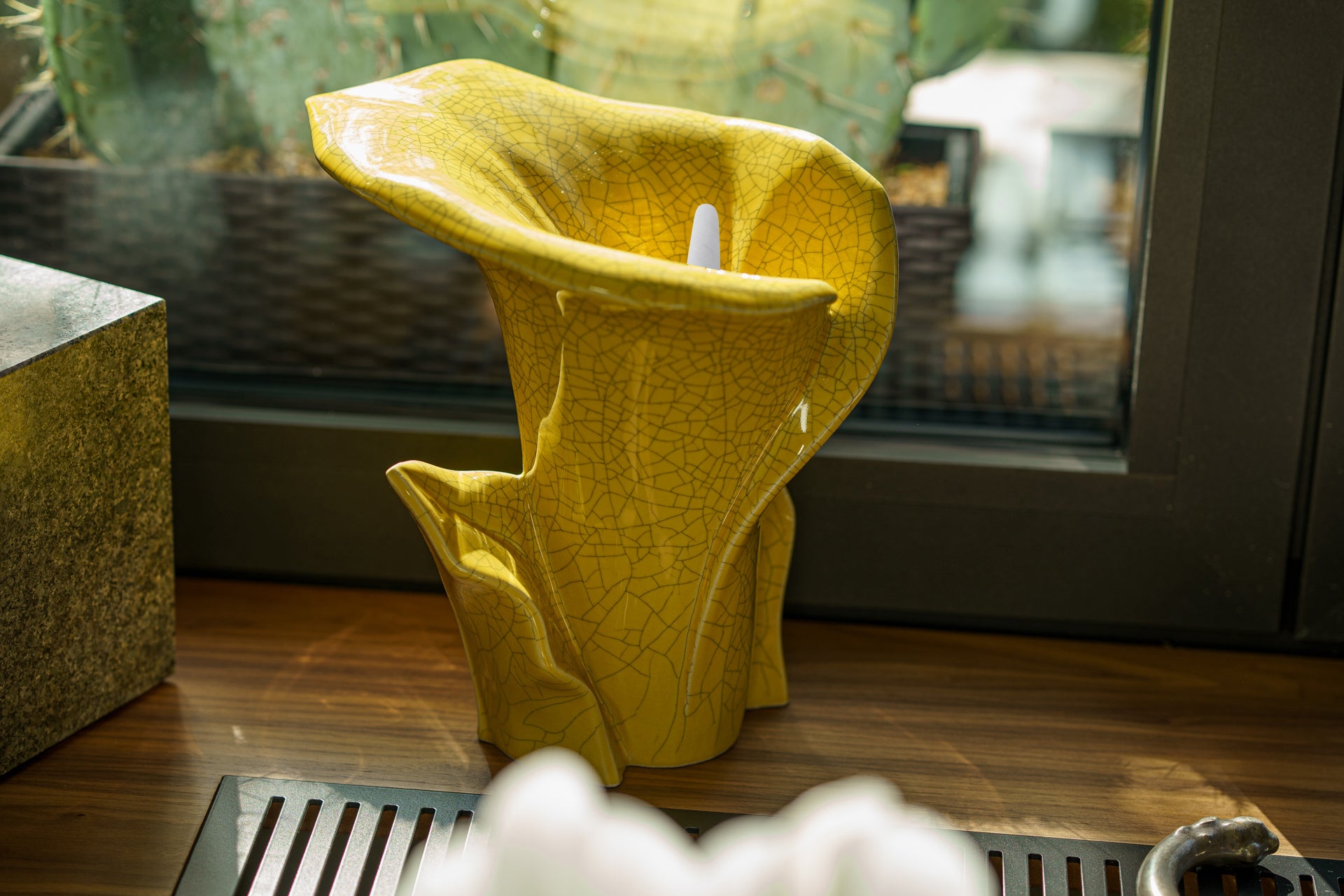 Calla Flower Memorial Urn for Ashes - Medium | Yellow Craquelure