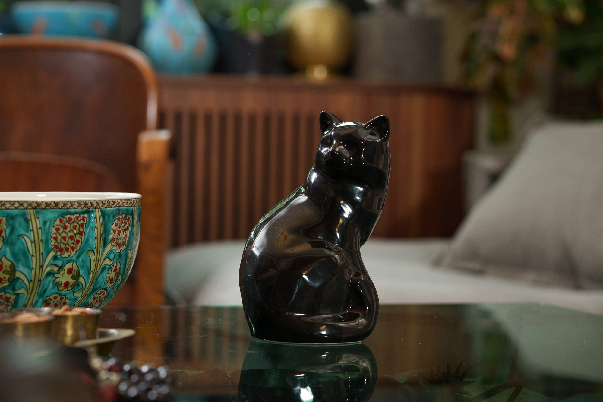 Felix Cat Urn for Ashes - Lamp Black | Ceramic | Handmade Pet Urn