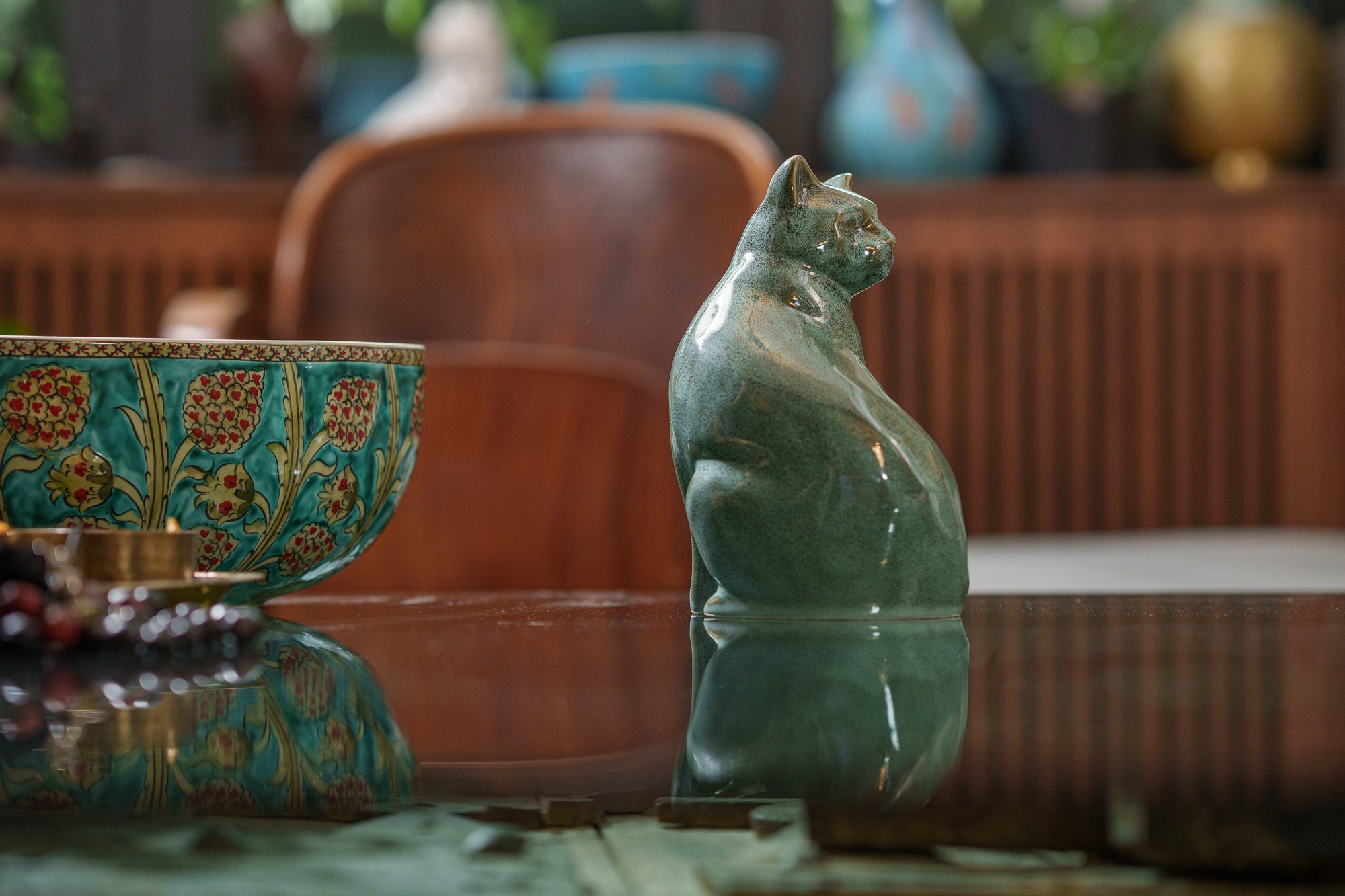 Felix Cat Urn for Ashes - Oily Green Melange | Ceramic | Handmade Pet Urn