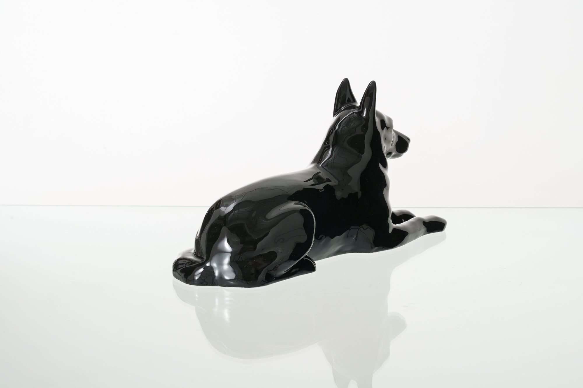 German Shepherd Pet Urn - Lamp Black | Ceramic Dog Urn