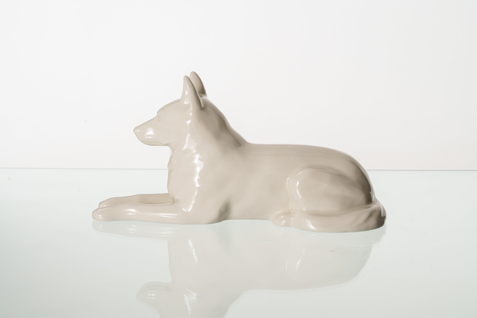 Pulvis Art Urns Pet Urn German Shepherd Pet Urn - Off-white | Ceramic Dog Urn