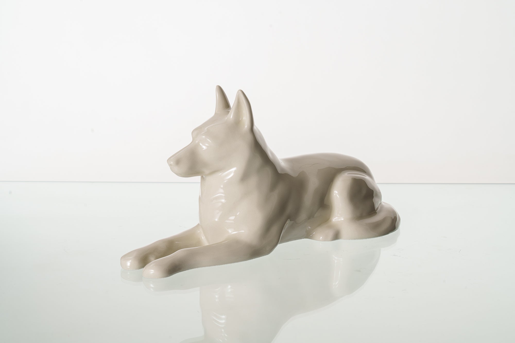 Pulvis Art Urns Pet Urn German Shepherd Pet Urn - Off-white | Ceramic Dog Urn