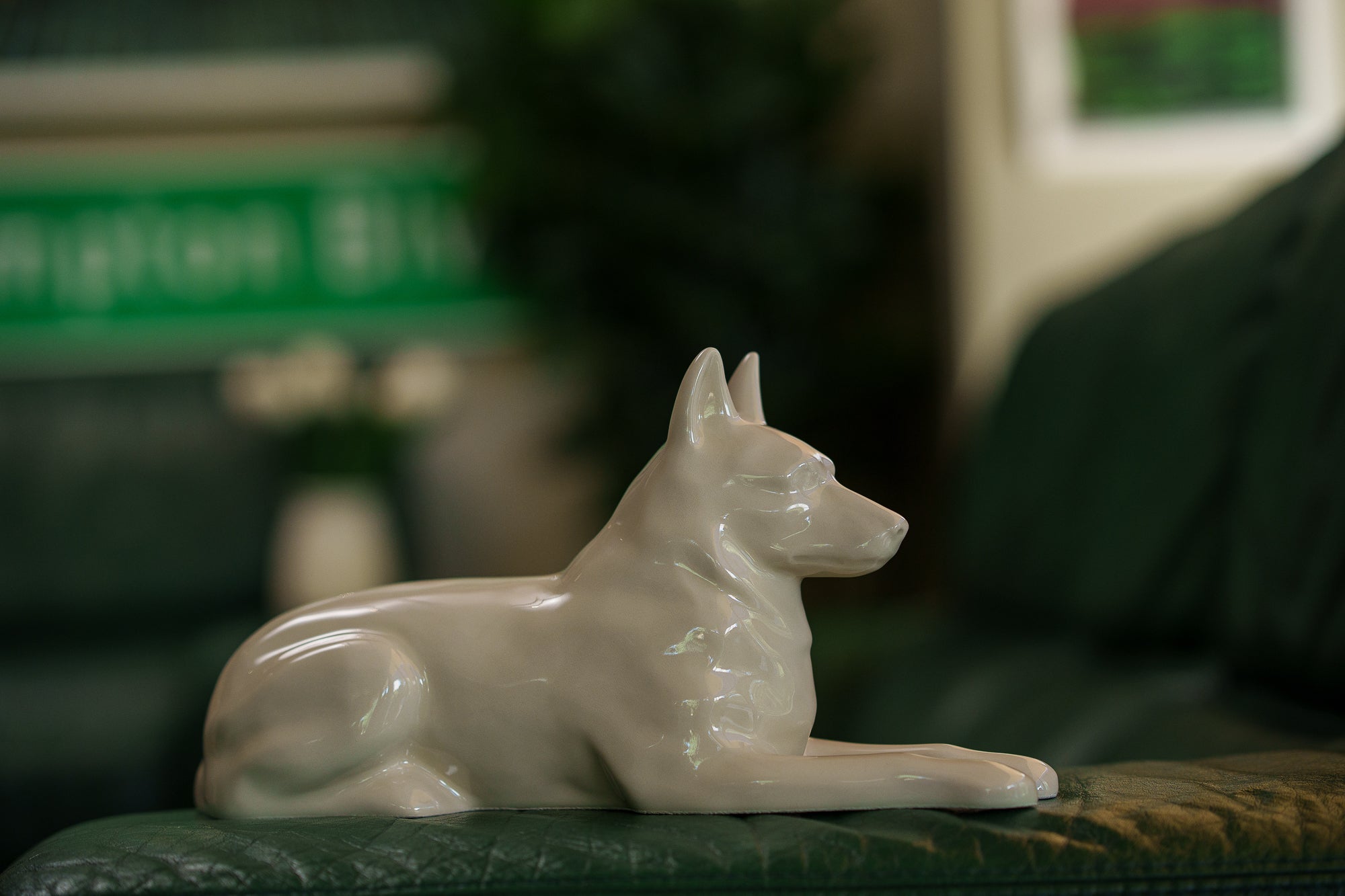 Pulvis Art Urns Pet Urn German Shepherd Pet Urn - Off-white | Ceramic Dog Urn