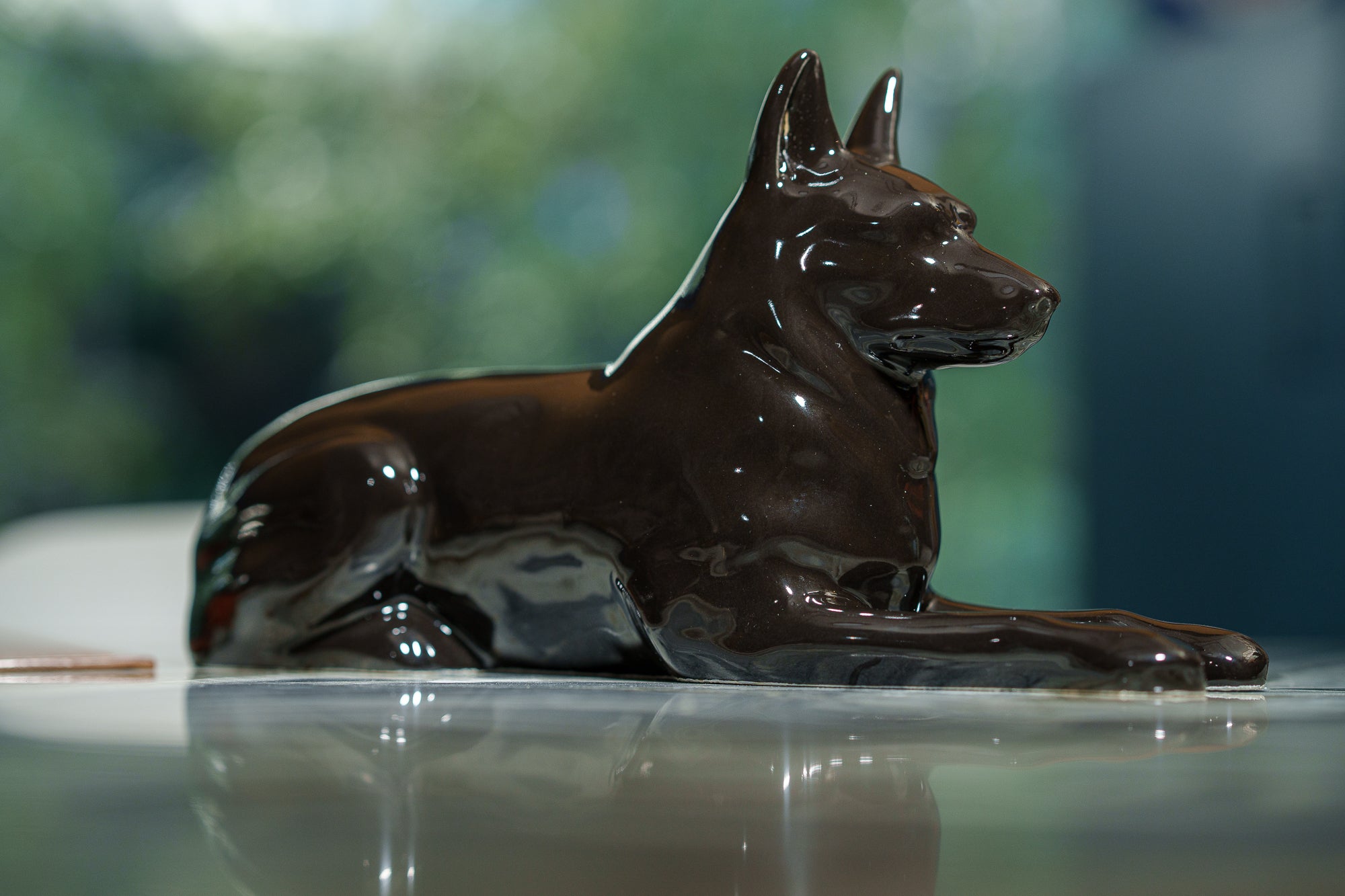 German Shepherd Pet Urn - Lamp Black | Ceramic Dog Urn
