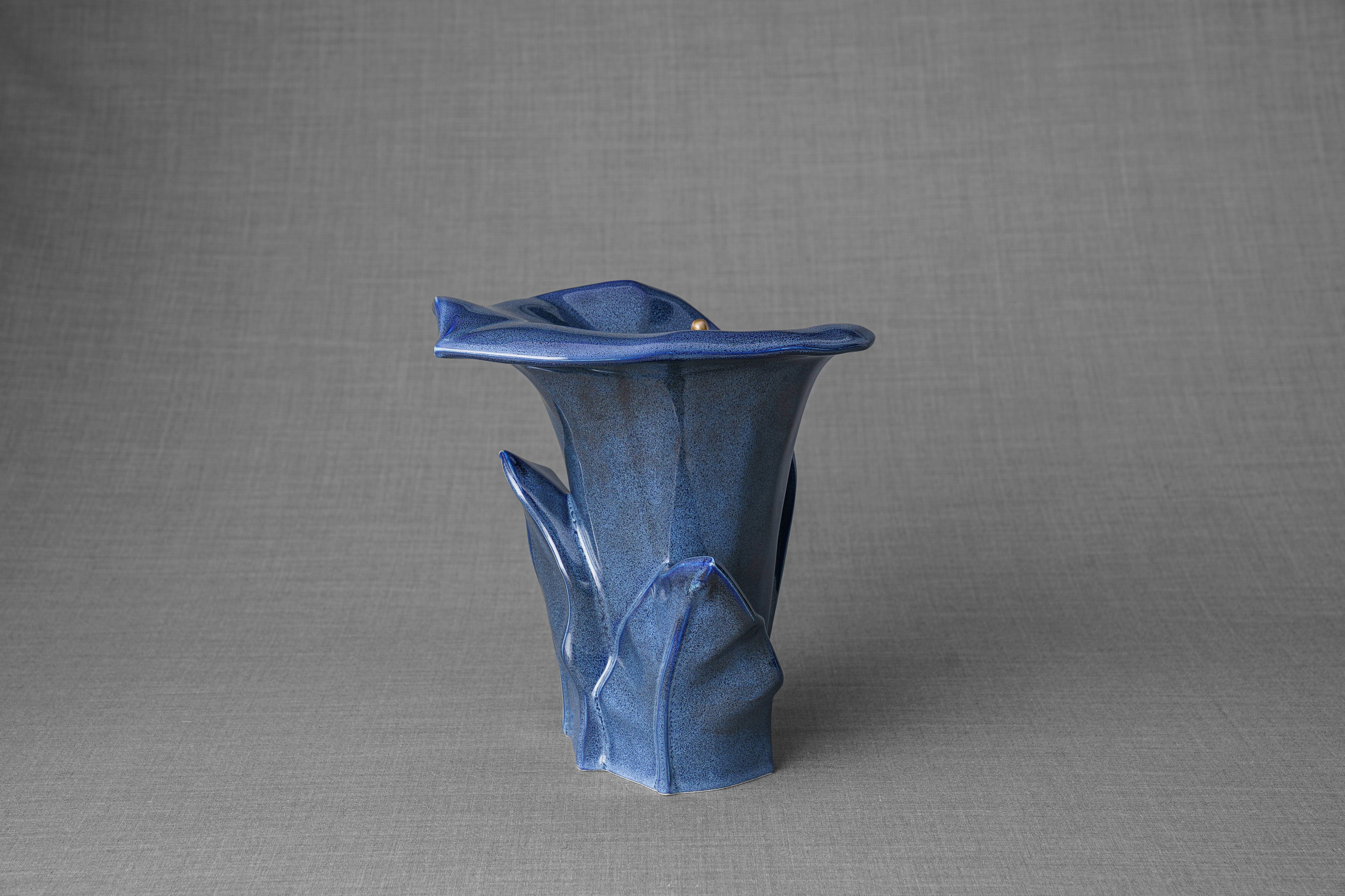 Pulvis Art Urns Adult Size Urn Calla Flower Memorial Urn for Ashes - Medium | Blue Melange