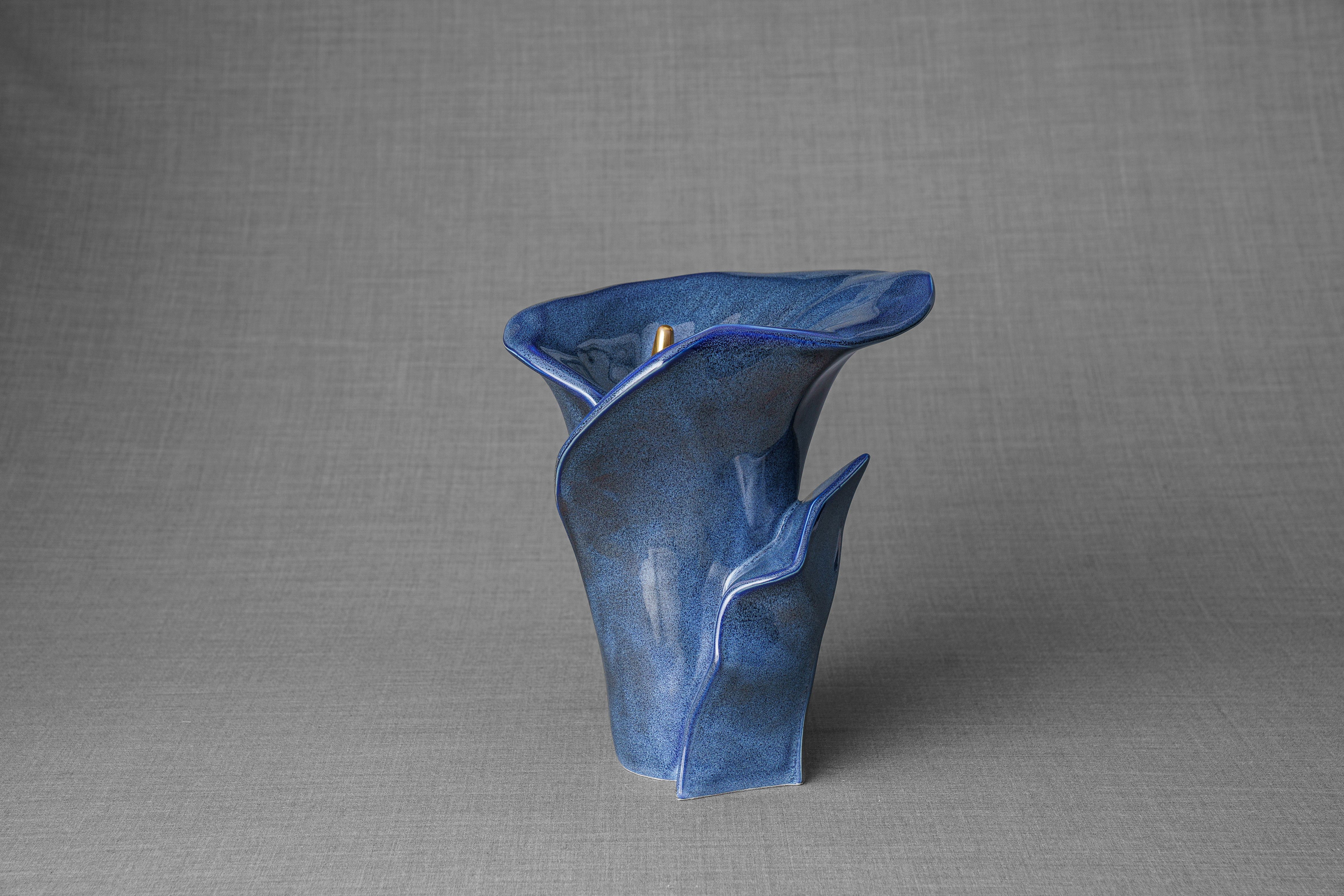 Pulvis Art Urns Adult Size Urn Calla Flower Memorial Urn for Ashes - Medium | Blue Melange