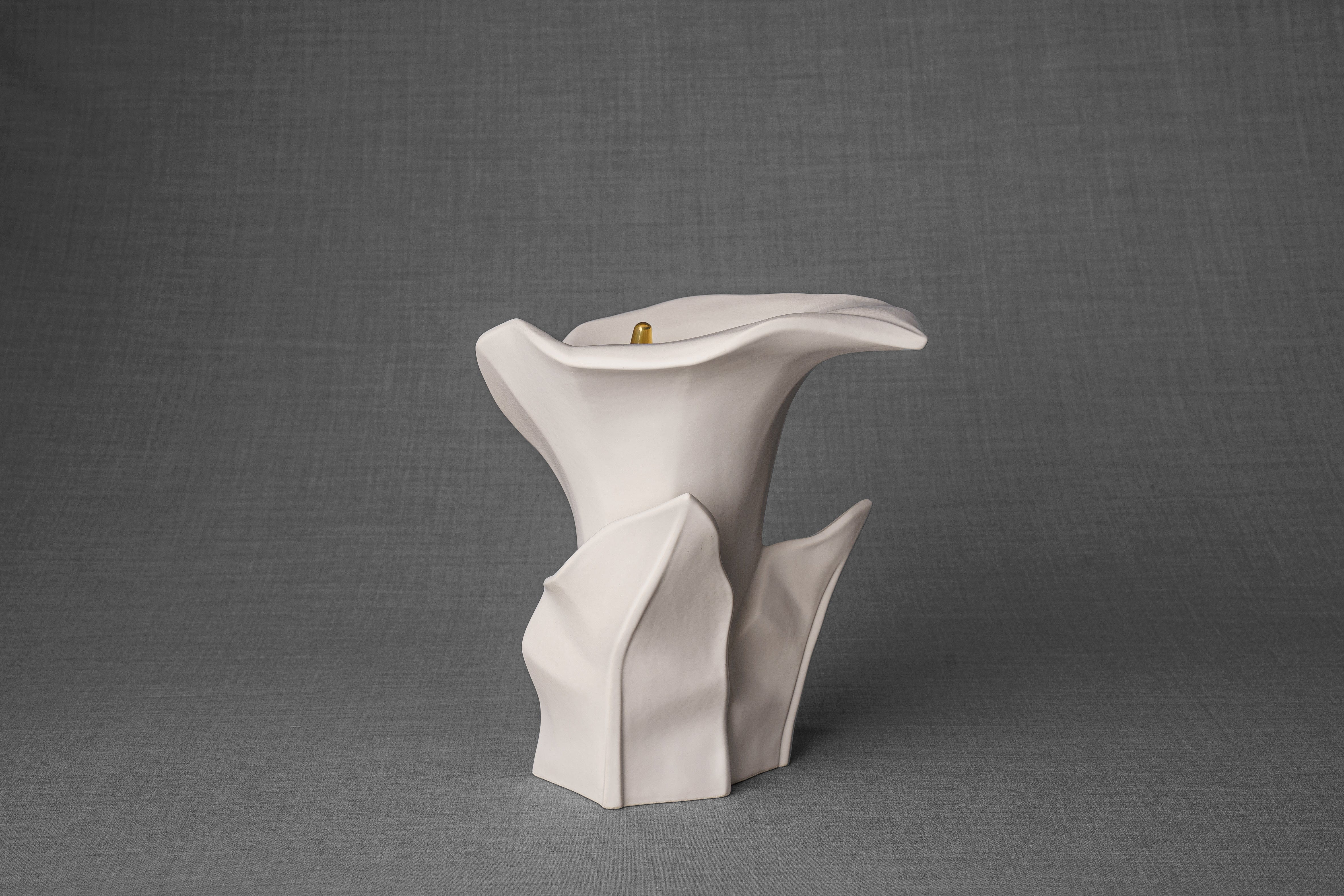 Pulvis Art Urns Adult Size Urn Calla Flower Memorial Urn for Ashes - Medium | White Matte