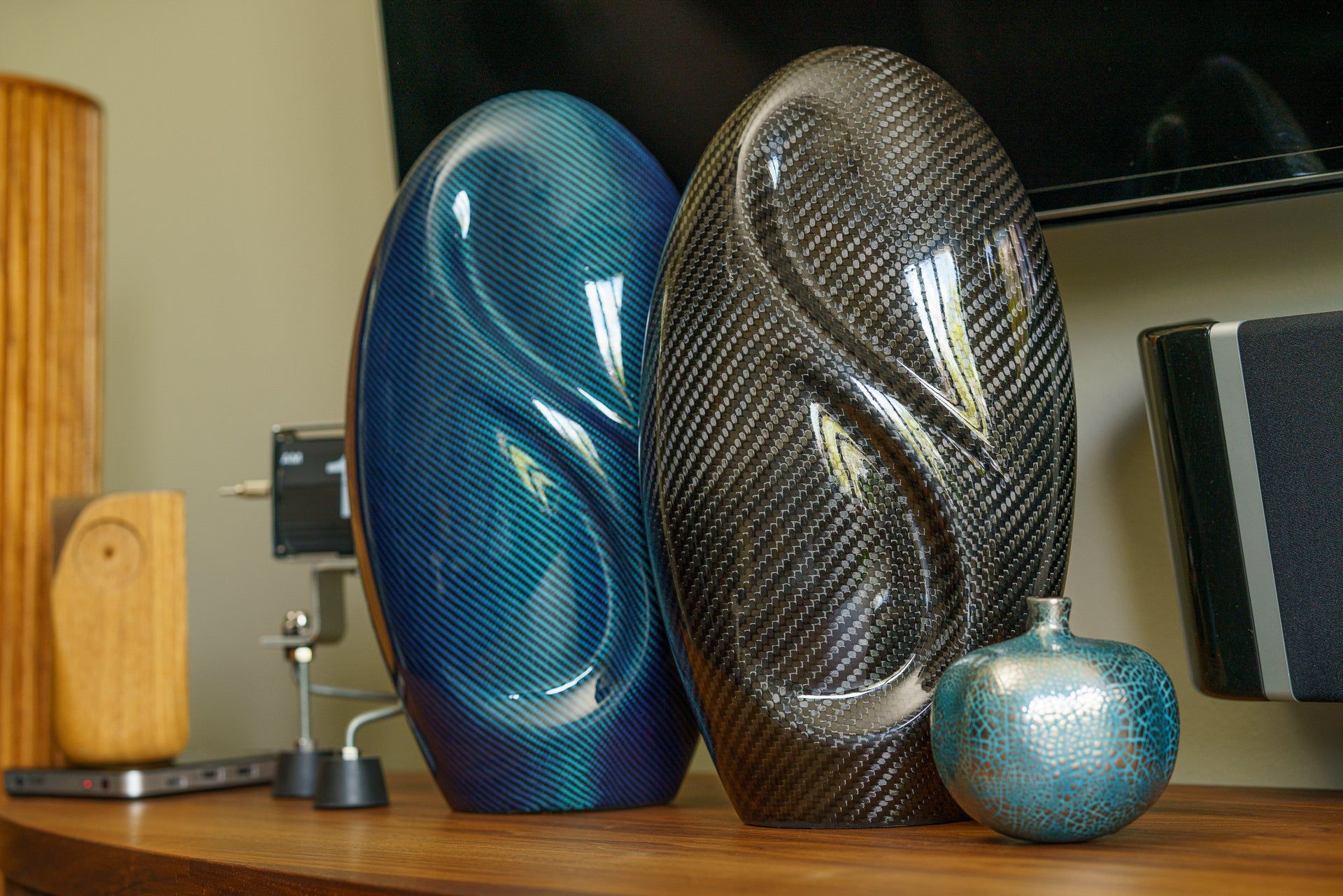 Pulvis Art Urns Adult Size Urn Carbon Fiber Cremation Urn "Eternity" - Twill Weave Carbon | Blue