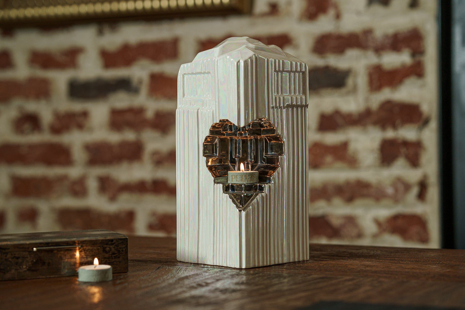 Pulvis Art Urns Adult Size Urn Cremation Candle Urn for Ashes "Heart" - Large | Pearly White | Ceramic