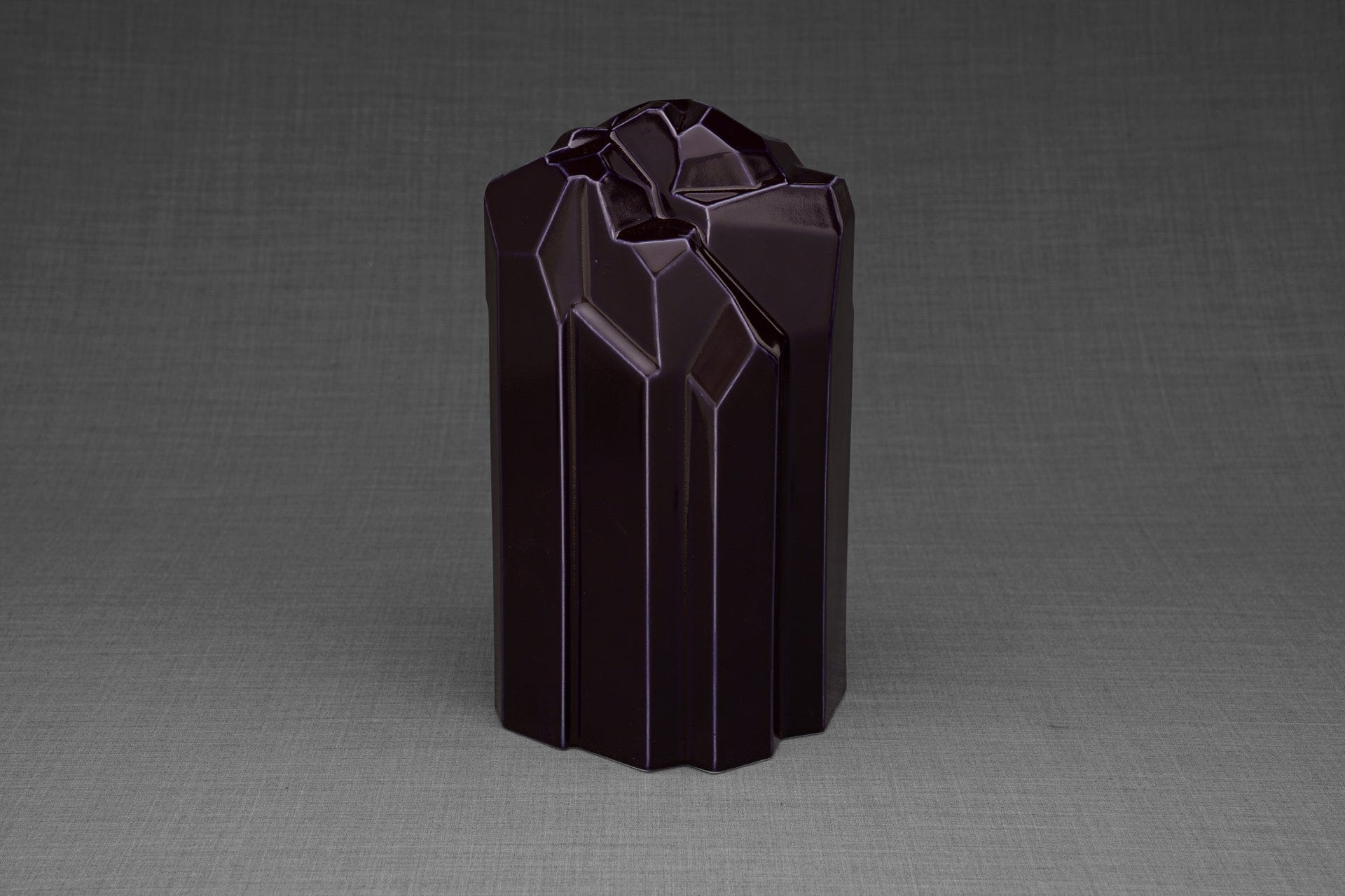 Pulvis Art Urns Adult Size Urn Cremation Candle Urn for Ashes "Heart" - Large | Violet | Ceramic