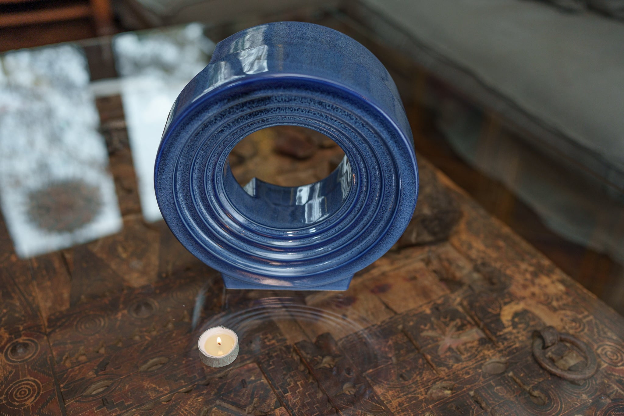 Pulvis Art Urns Adult Size Urn Cremation Urn "Solace" - Adult Memorial Urn | Blue Melange | Ceramic