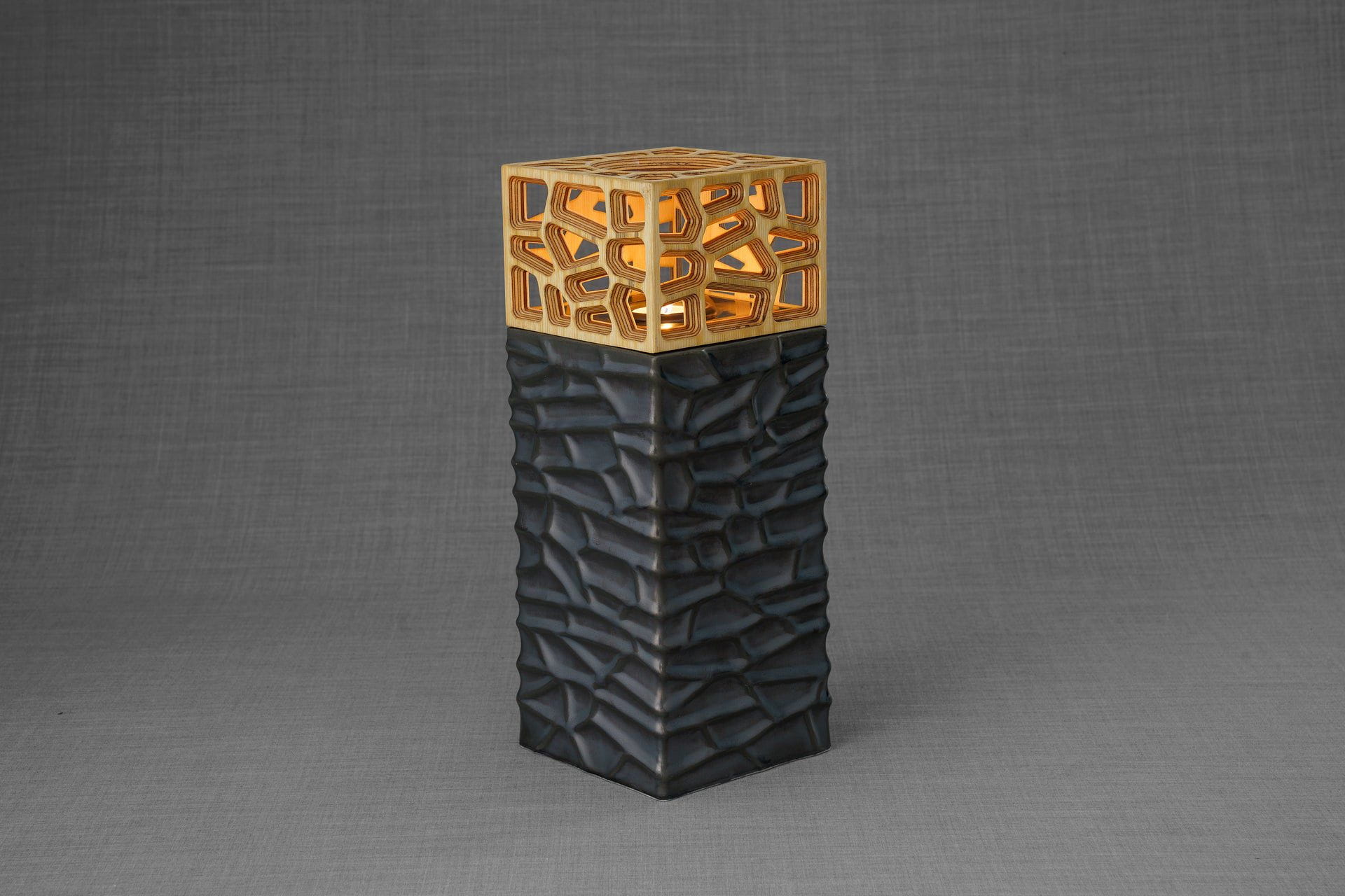 "Everlasting Flame" Cremation Urn for Ashes - Dark Matte | Ceramic Urn