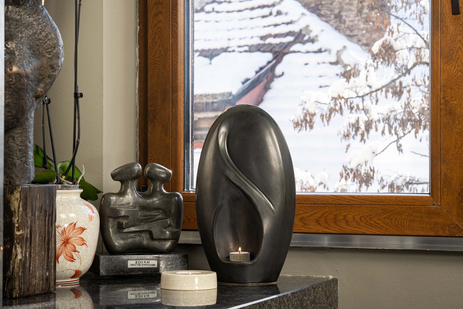 Pulvis Art Urns Adult Size Urn Eternity Handmade Cremation Urn for Ashes - Large | Dark Matte | Ceramic