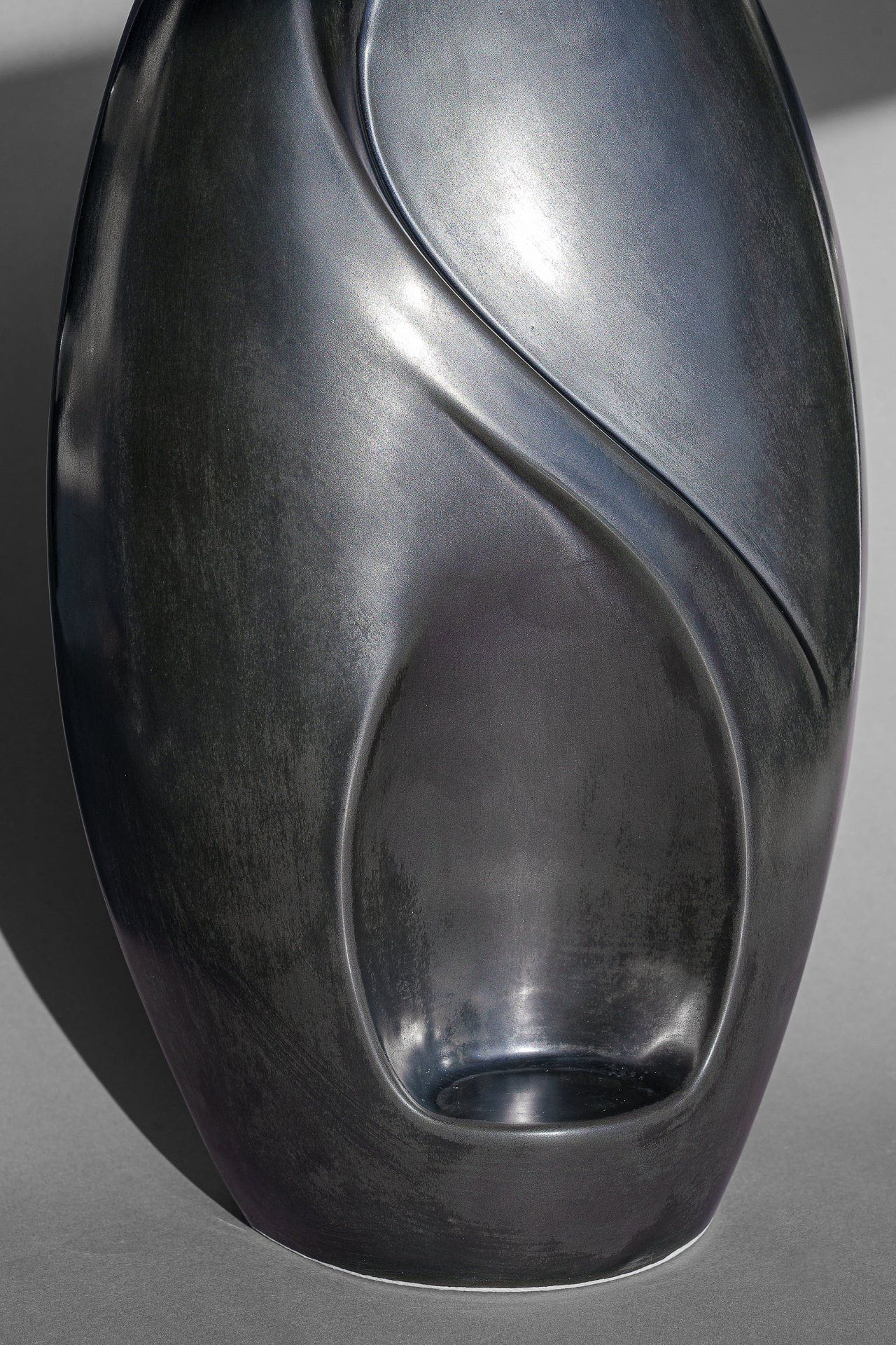 Pulvis Art Urns Adult Size Urn Eternity Handmade Cremation Urn for Ashes - Large | Dark Matte | Ceramic