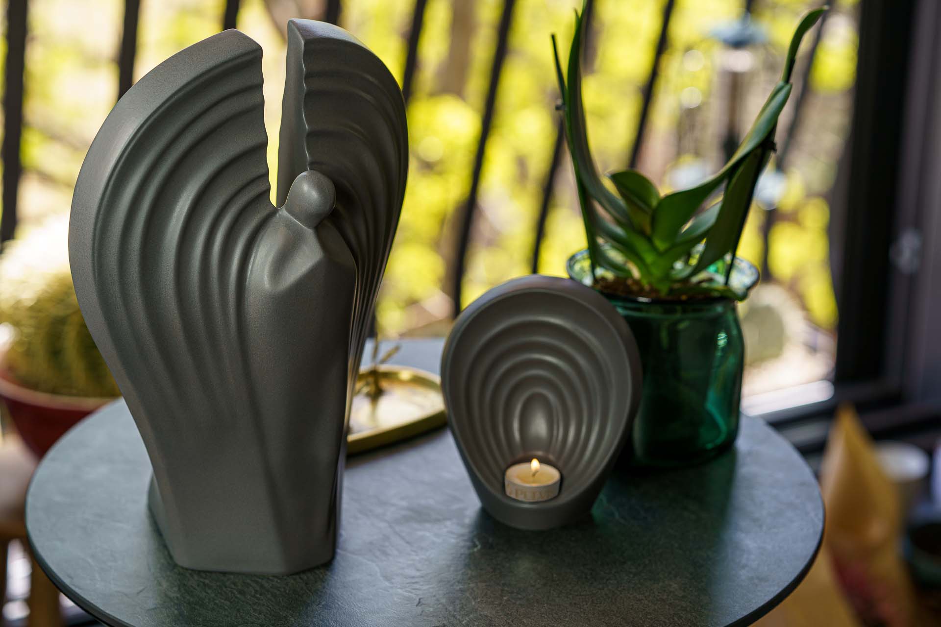 Pulvis Art Urns Adult Size Urn Guardian Handmade Cremation Urn for Ashes - Large | Gray Matte | Ceramic