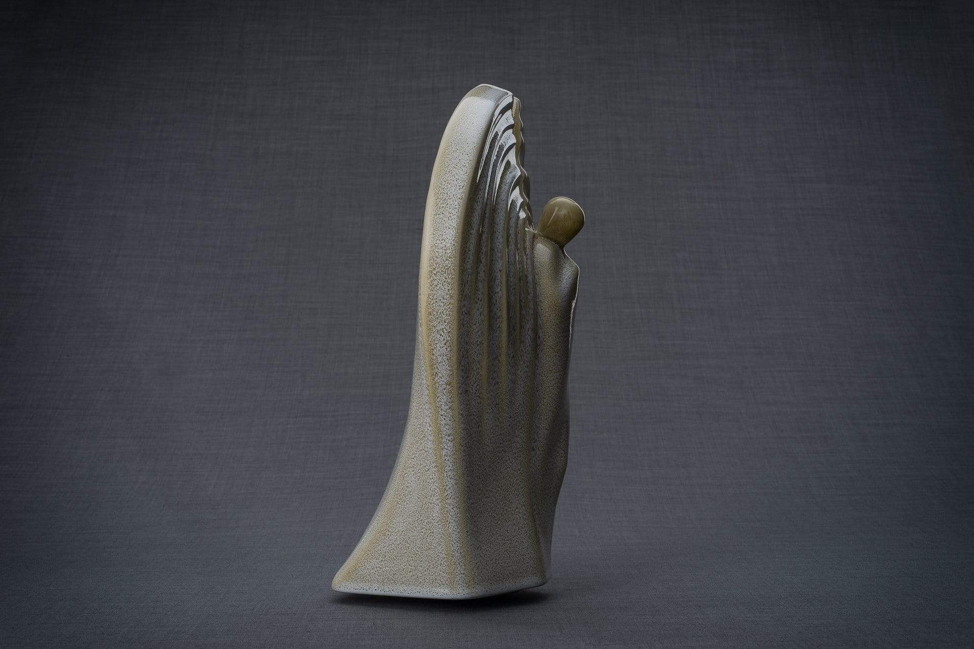 Guardian Handmade Cremation Urn for Ashes, size Large/Adult, color Light Sand Melange-Pulvis Art Urns