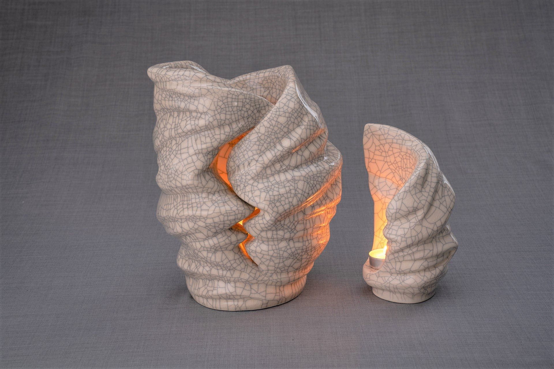 Pulvis Art Urns Adult Size Urn Handmade Cremation Urn for Ashes "Light" - Large | Craquelure | Ceramic