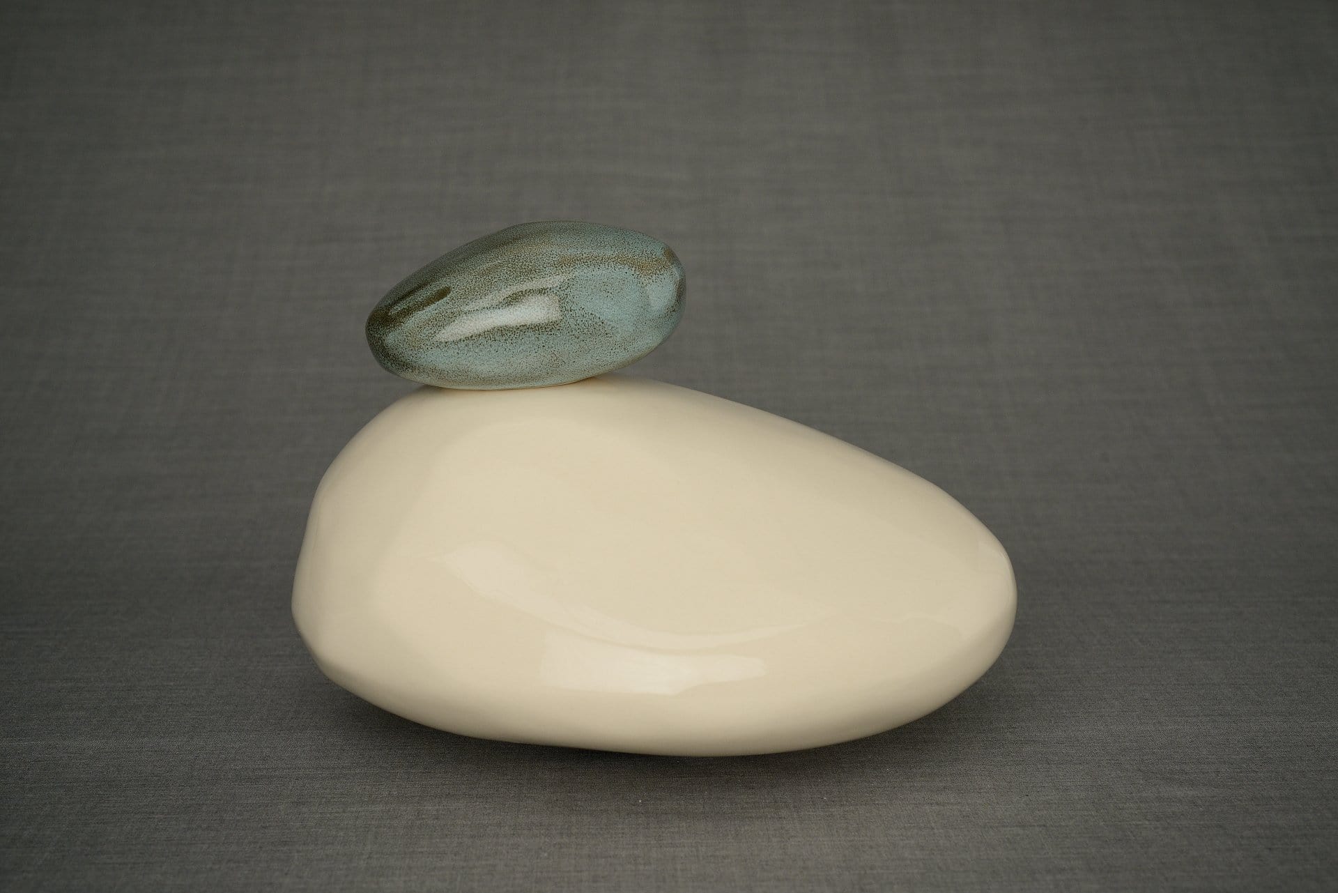 Stone Handmade Cremation Urn for Ashes, size Large/Adult, color Transparent-Pulvis Art Urns