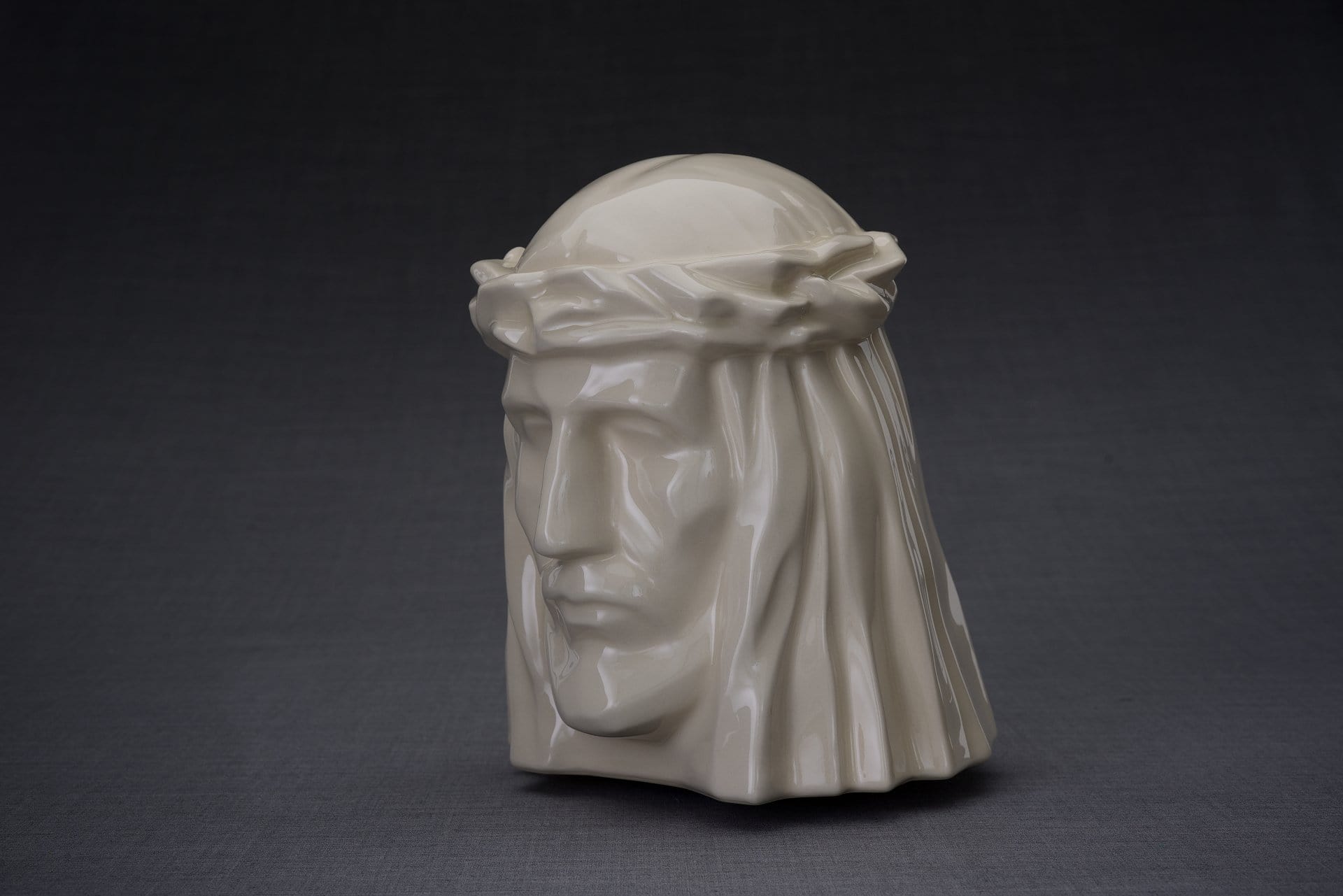 The Christ Handmade Cremation Urn for Ashes, size Large/Adult, color Transparent-Pulvis Art Urns