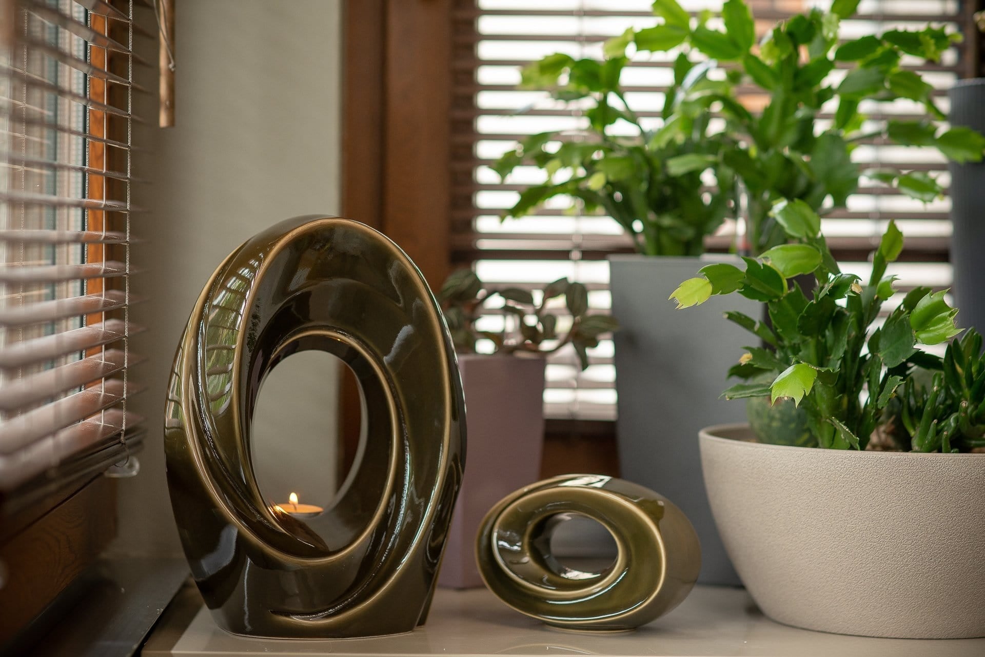 Ceramic Art Urn for Ashes - The Passage- set (Oily green colour with candle ) by Pulvis Art Urns
