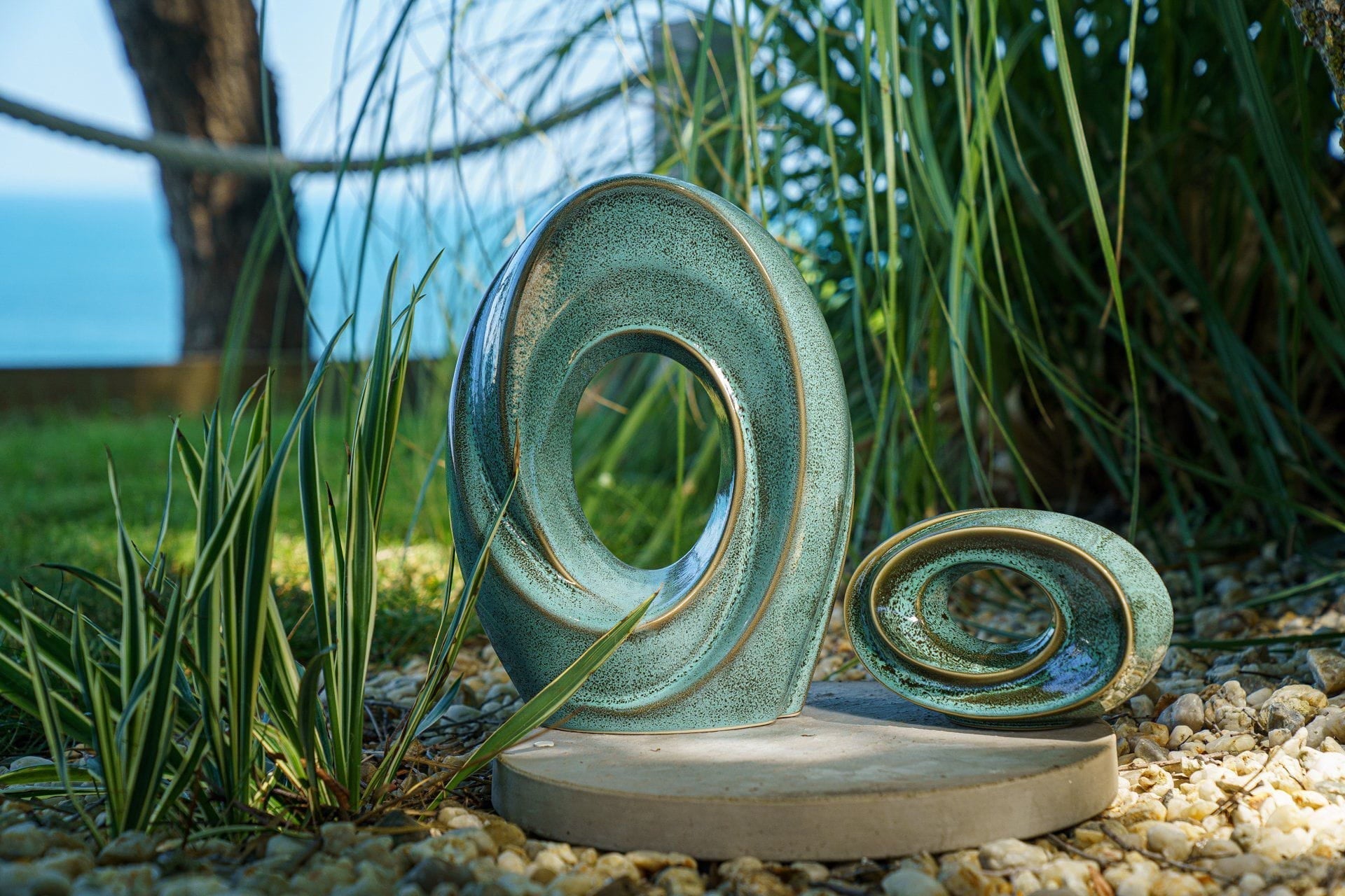Handmade Cremation Urn for Ashes "The Passage" - Large | Oily Green Melange | Ceramic