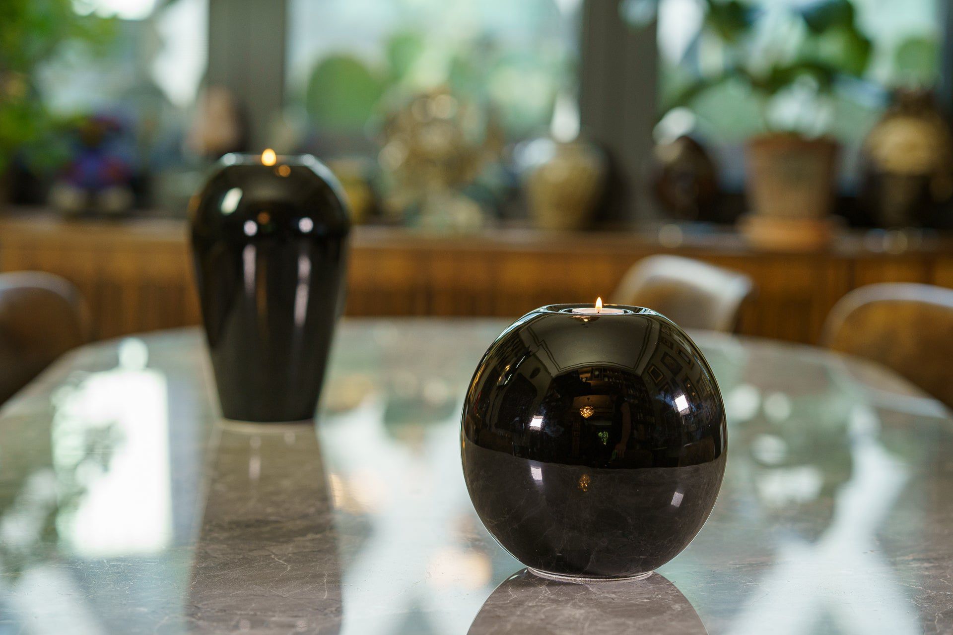 Pulvis Art Urns Adult Size Urn Handmade Cremation Urn "Harmony" - Large | Lamp Black | Ceramic