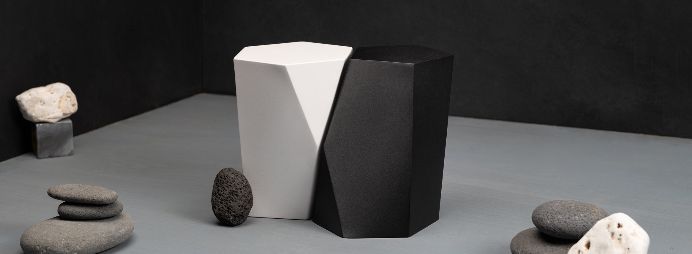 Pulvis Art Urns Adult Size Urn Handmade Urn "Crystal" - Stainless Steel | Black Granite