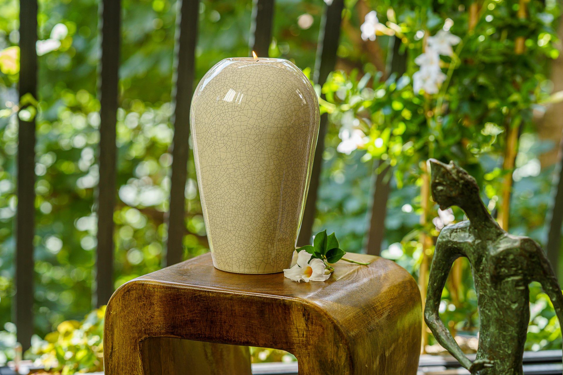 Pulvis Art Urns Adult Size Urn Memorial Cremation Urn "Serenity" - Large | Craquelure | Ceramic