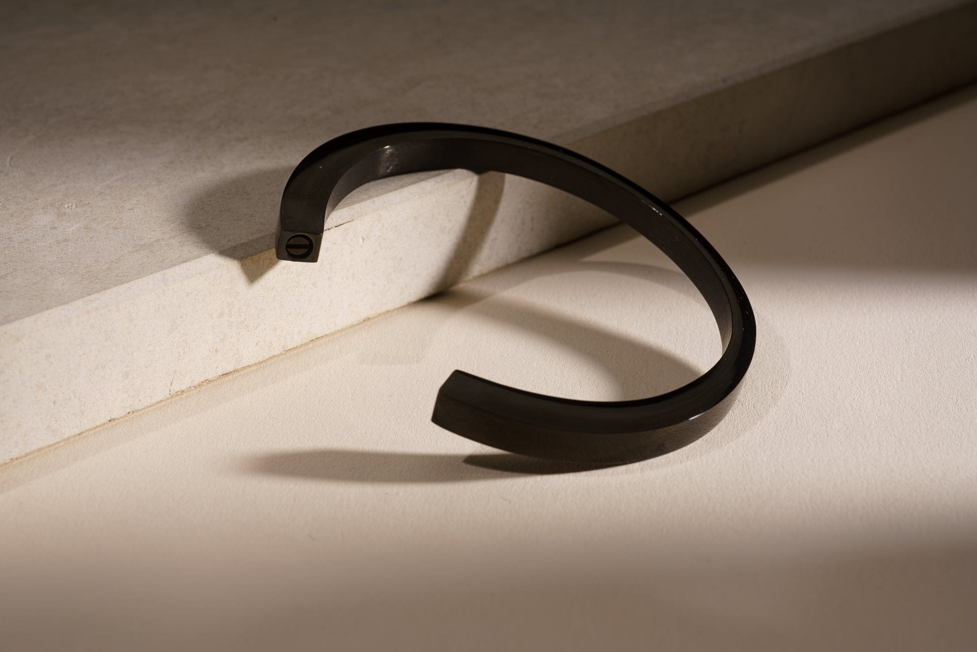 Pulvis Art Urns Cremation Bracelet – Elegance | Stainless Steel | Memorial Jewelry | Black