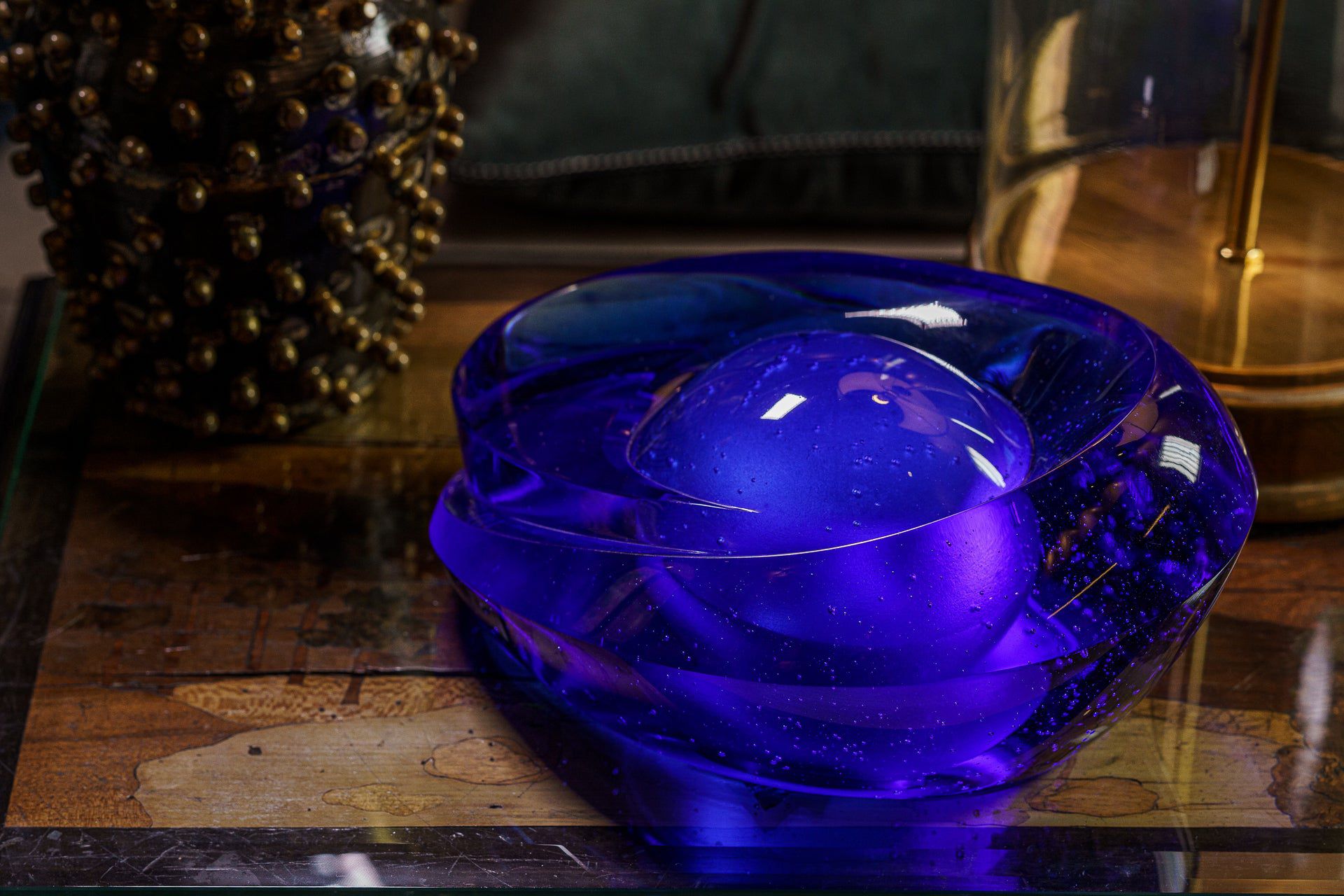 Pulvis Art Urns Exclusive Urn "Heart of the Ocean" Exclusive Molded Glass Urn for Ashes
