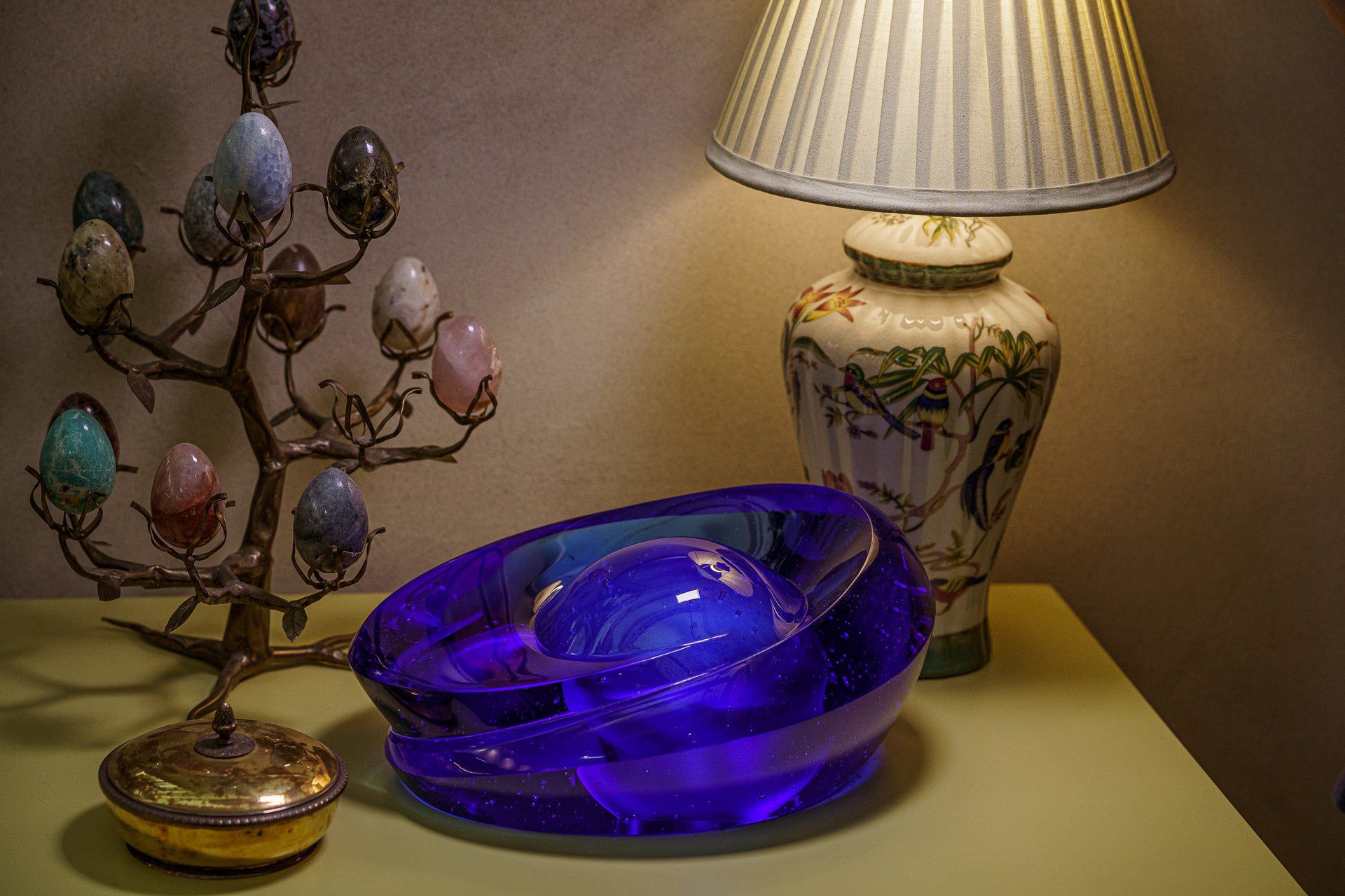 Pulvis Art Urns Exclusive Urn "Heart of the Ocean" Exclusive Molded Glass Urn for Ashes
