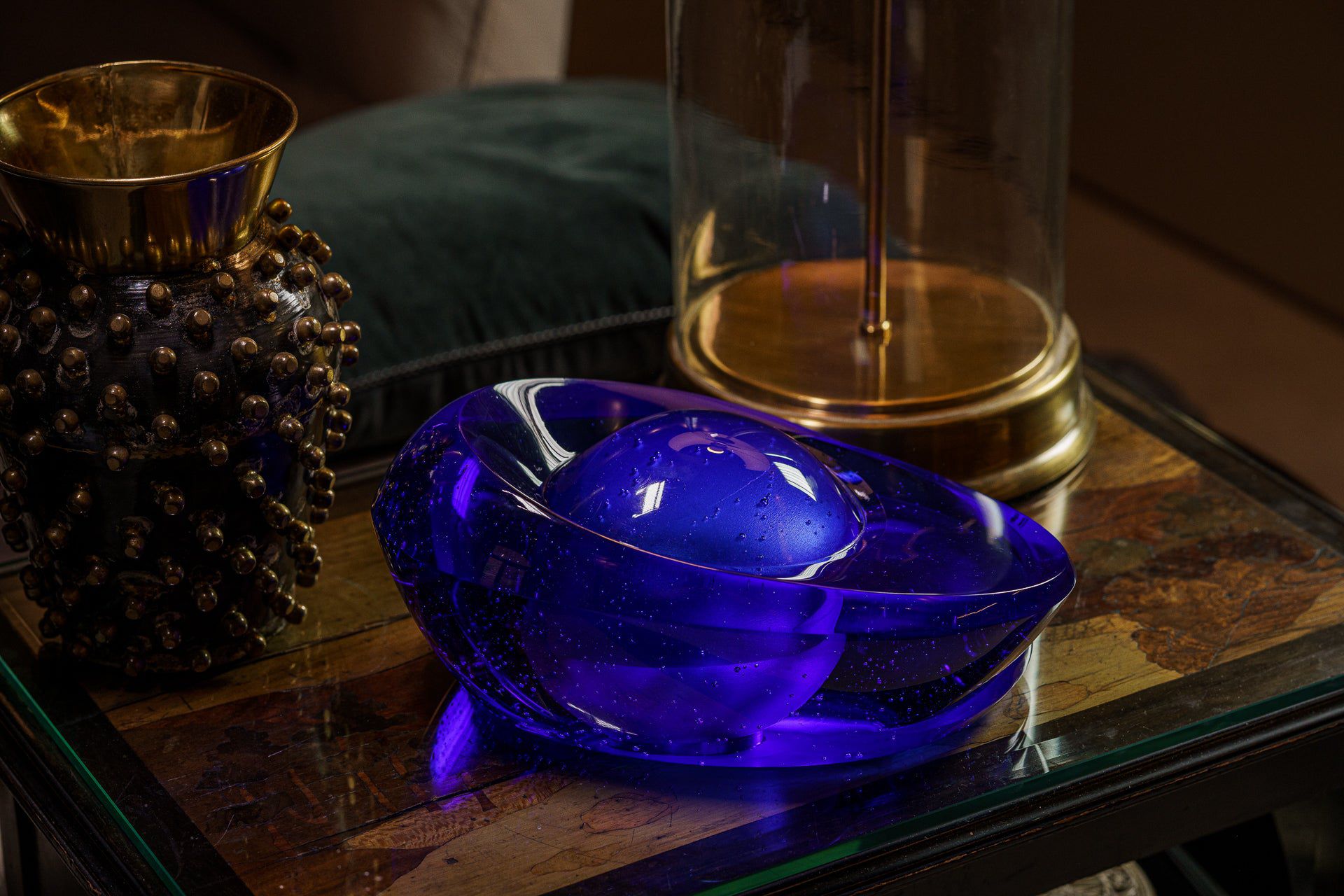 Pulvis Art Urns Exclusive Urn "Heart of the Ocean" Exclusive Molded Glass Urn for Ashes