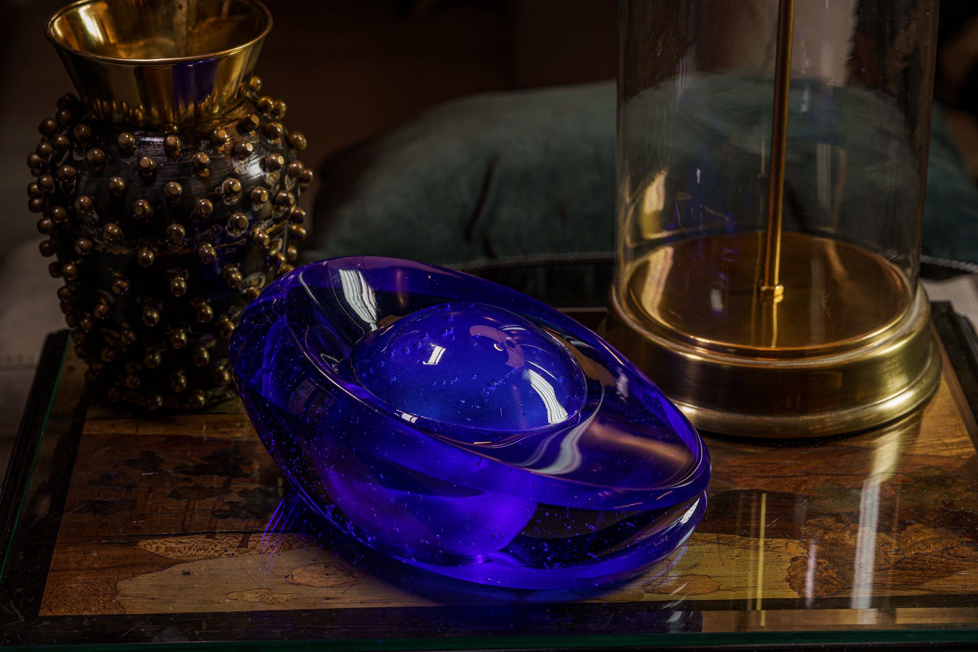Pulvis Art Urns Exclusive Urn "Heart of the Ocean" Exclusive Molded Glass Urn for Ashes