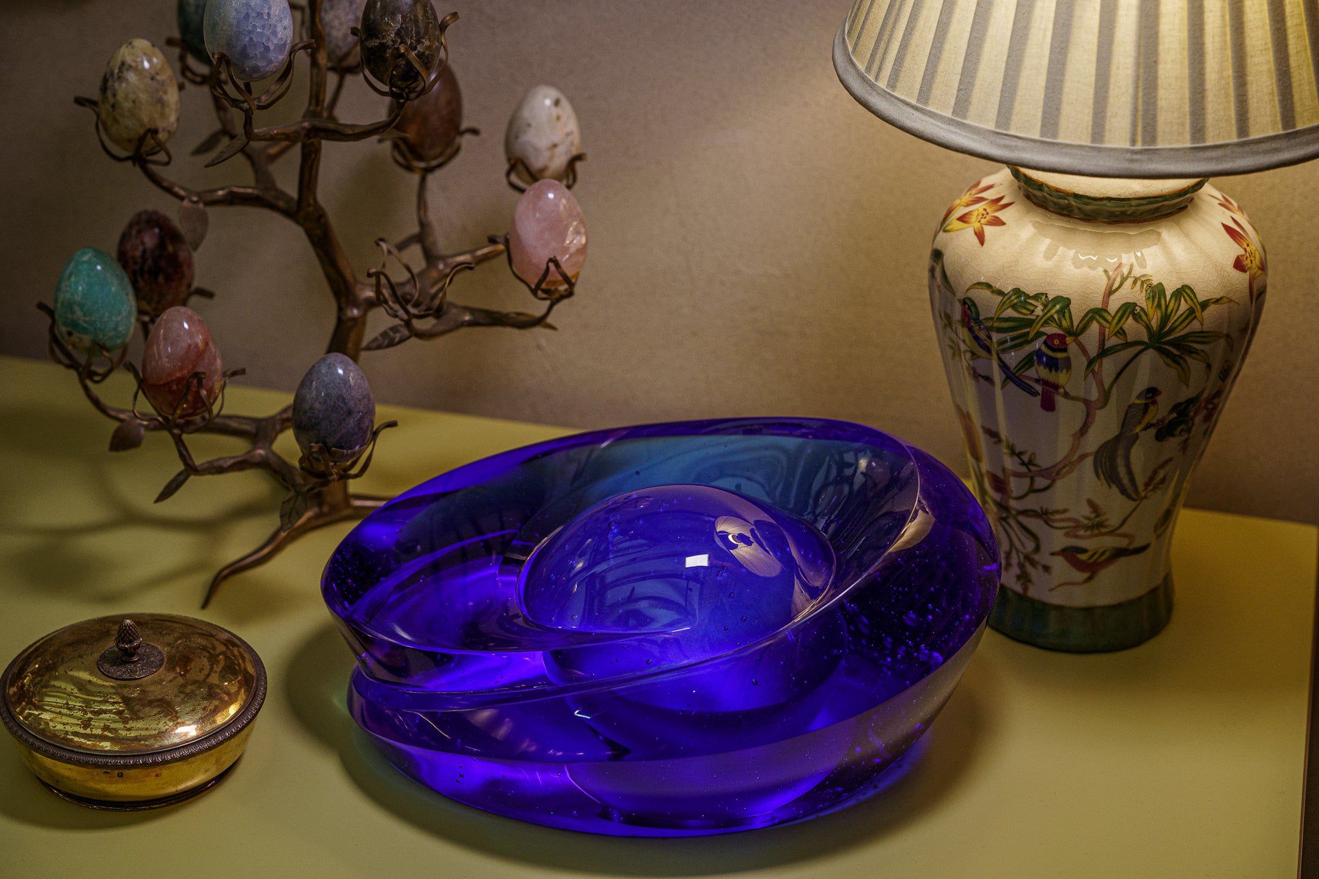 Pulvis Art Urns Exclusive Urn "Heart of the Ocean" Exclusive Molded Glass Urn for Ashes