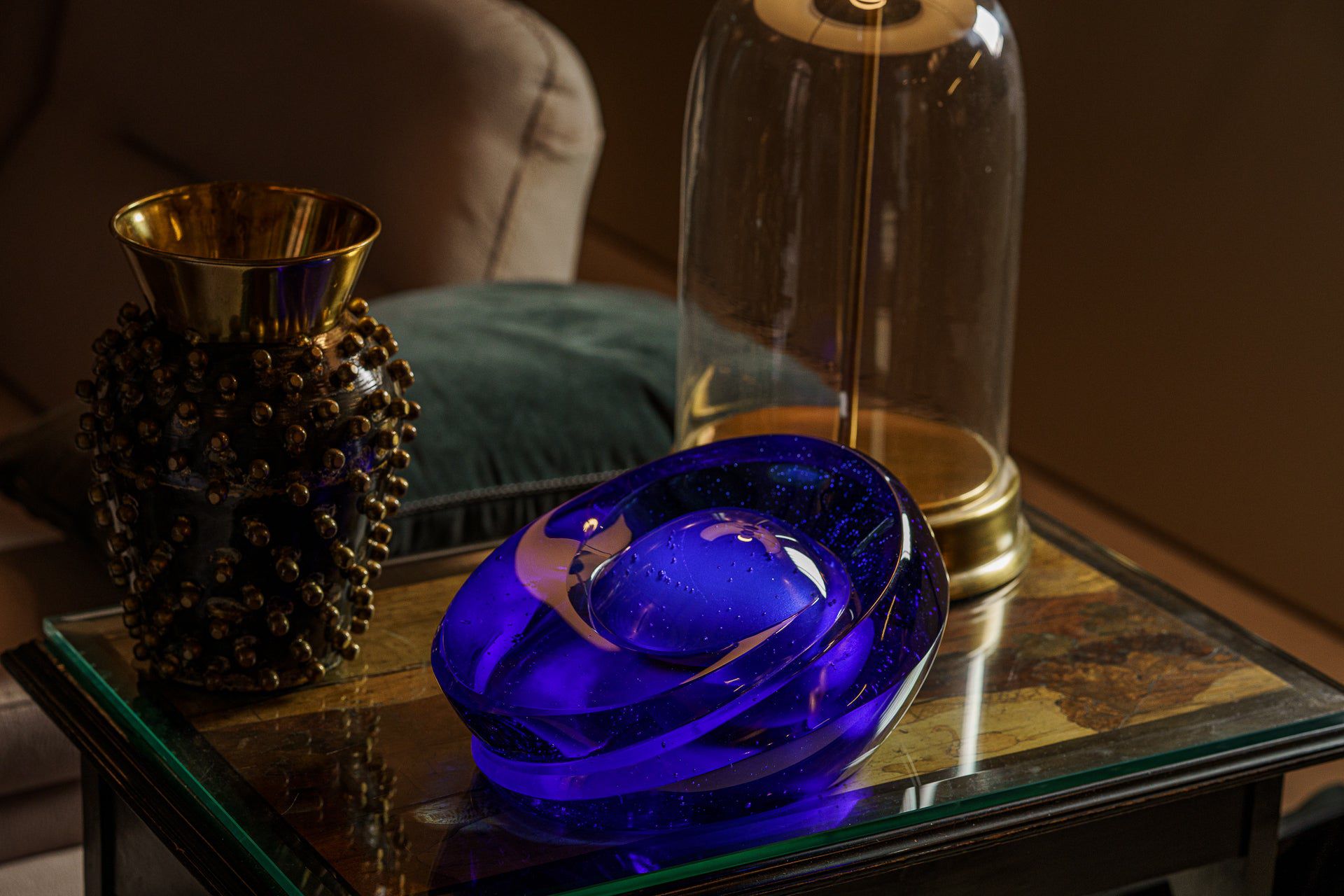 Pulvis Art Urns Exclusive Urn "Heart of the Ocean" Exclusive Molded Glass Urn for Ashes