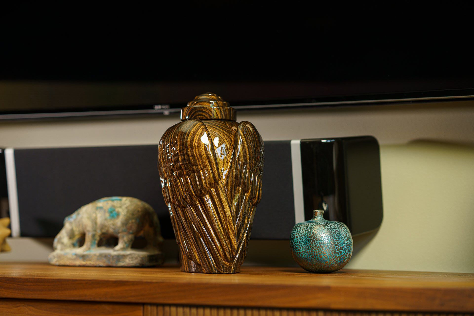 Pulvis Art Urns Exclusive Urn HydroGraphics Urn "Wings - Wood Stripes" - Large | Ceramic | Hydro Dipping