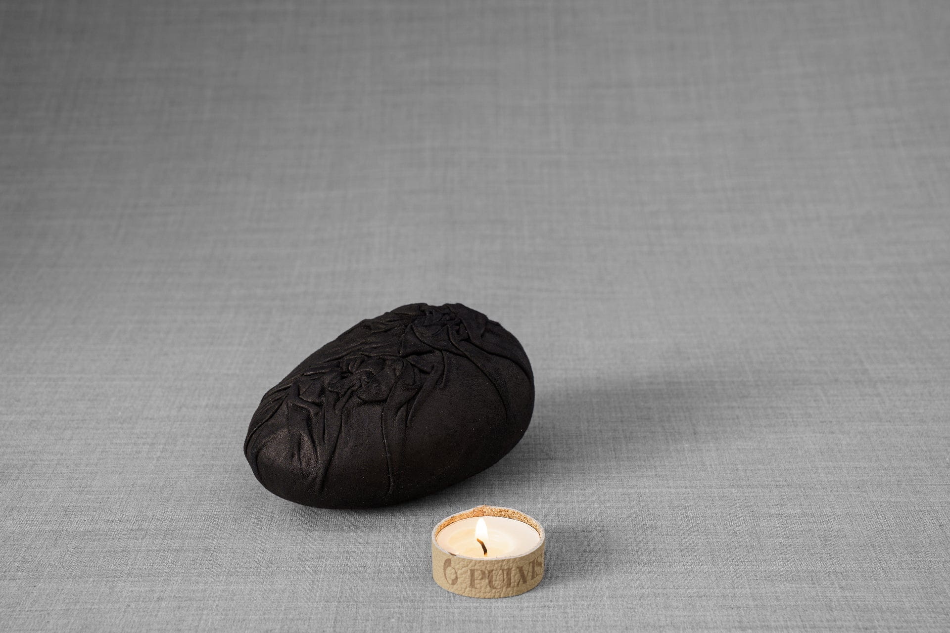 Pulvis Art Urns Exclusive Urn Leather Cremation Keepsake "Stone" - Exclusive Edition