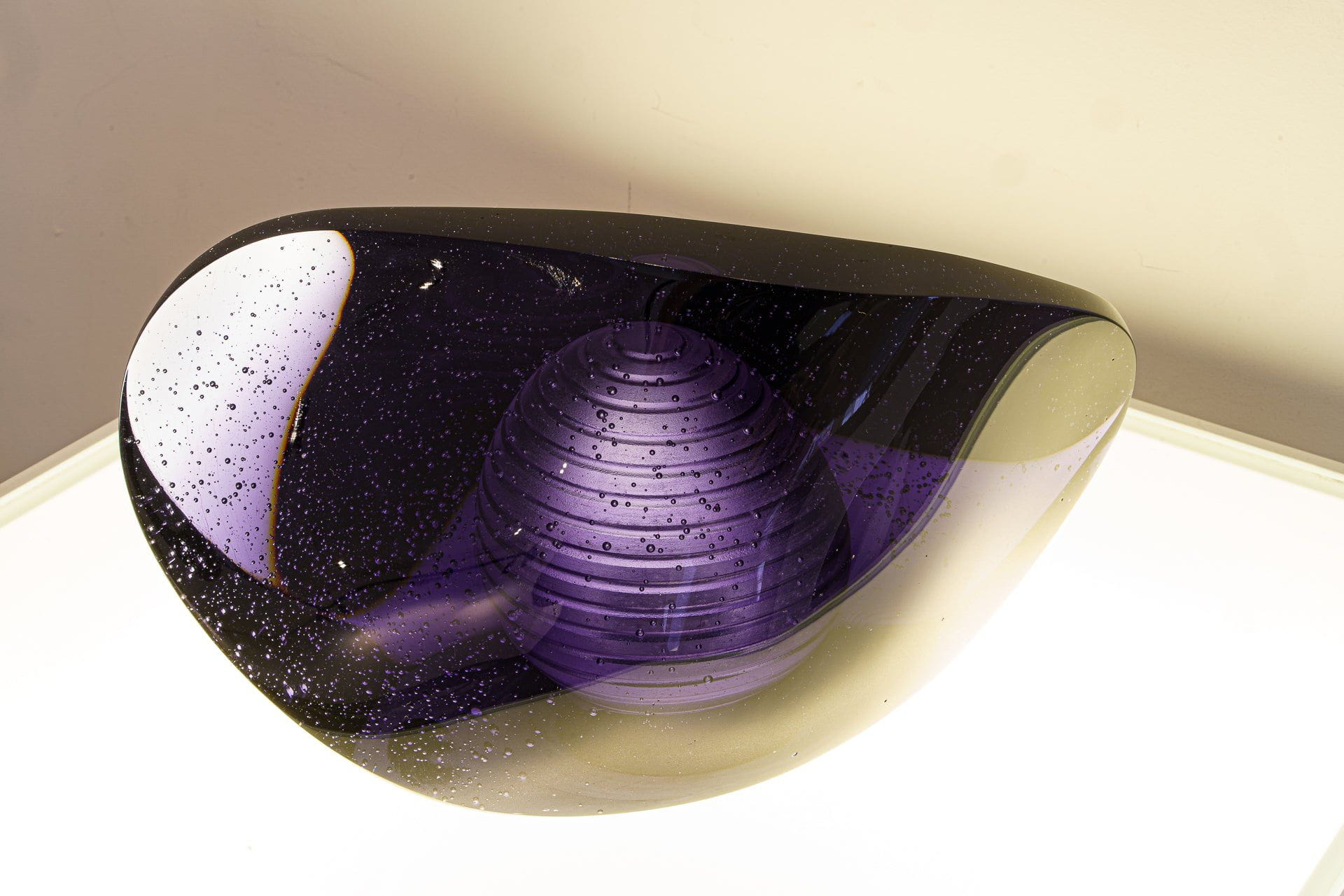 Pulvis Art Urns Exclusive Urn "Piece of time" Exclusive Molded Glass Urn for Ashes