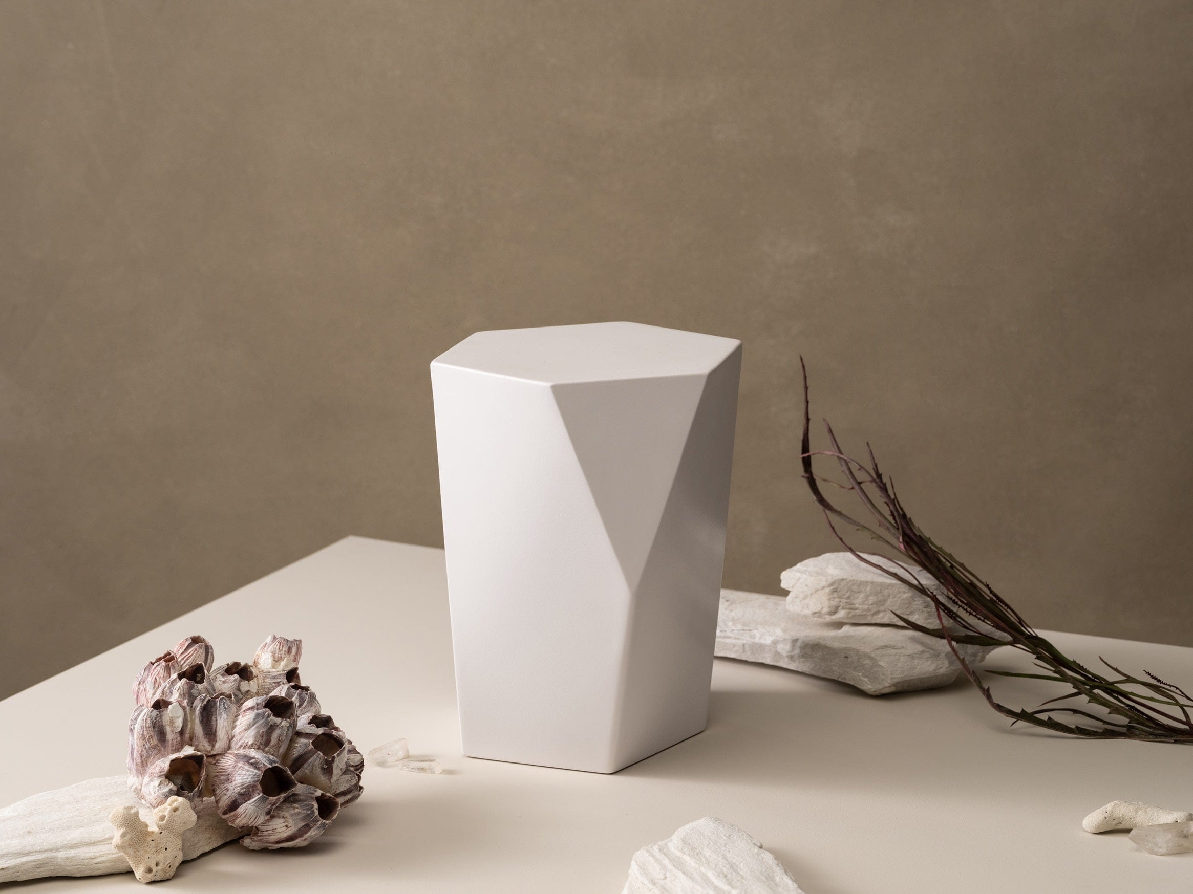 Pulvis Art Urns Handmade Urn "Crystal" - Stainless Steel | Matte White