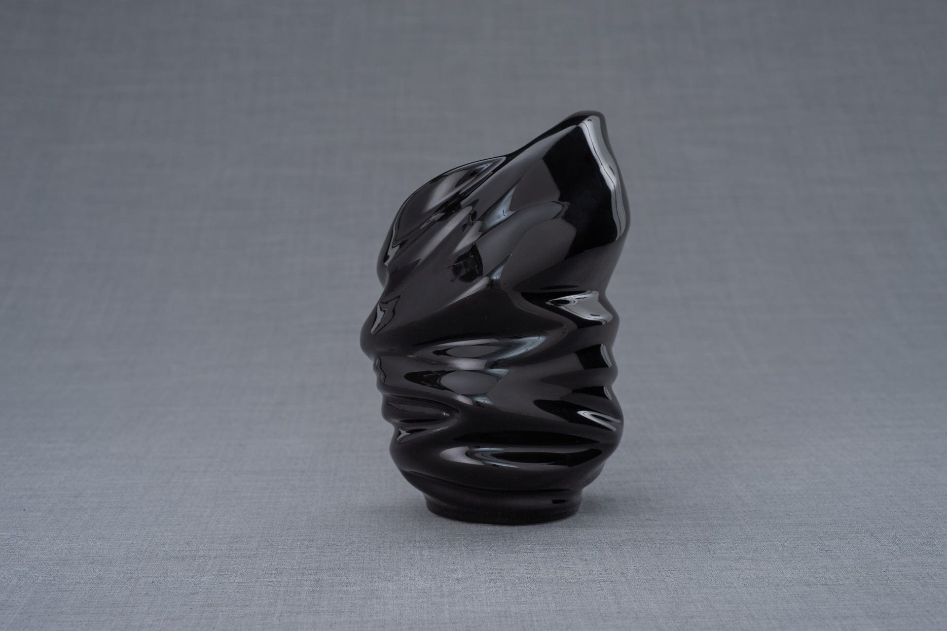 Pulvis Art Urns Keepsake Urn Handmade Cremation Keepsake Urn "Light" - Small | Lamp Black | Ceramic