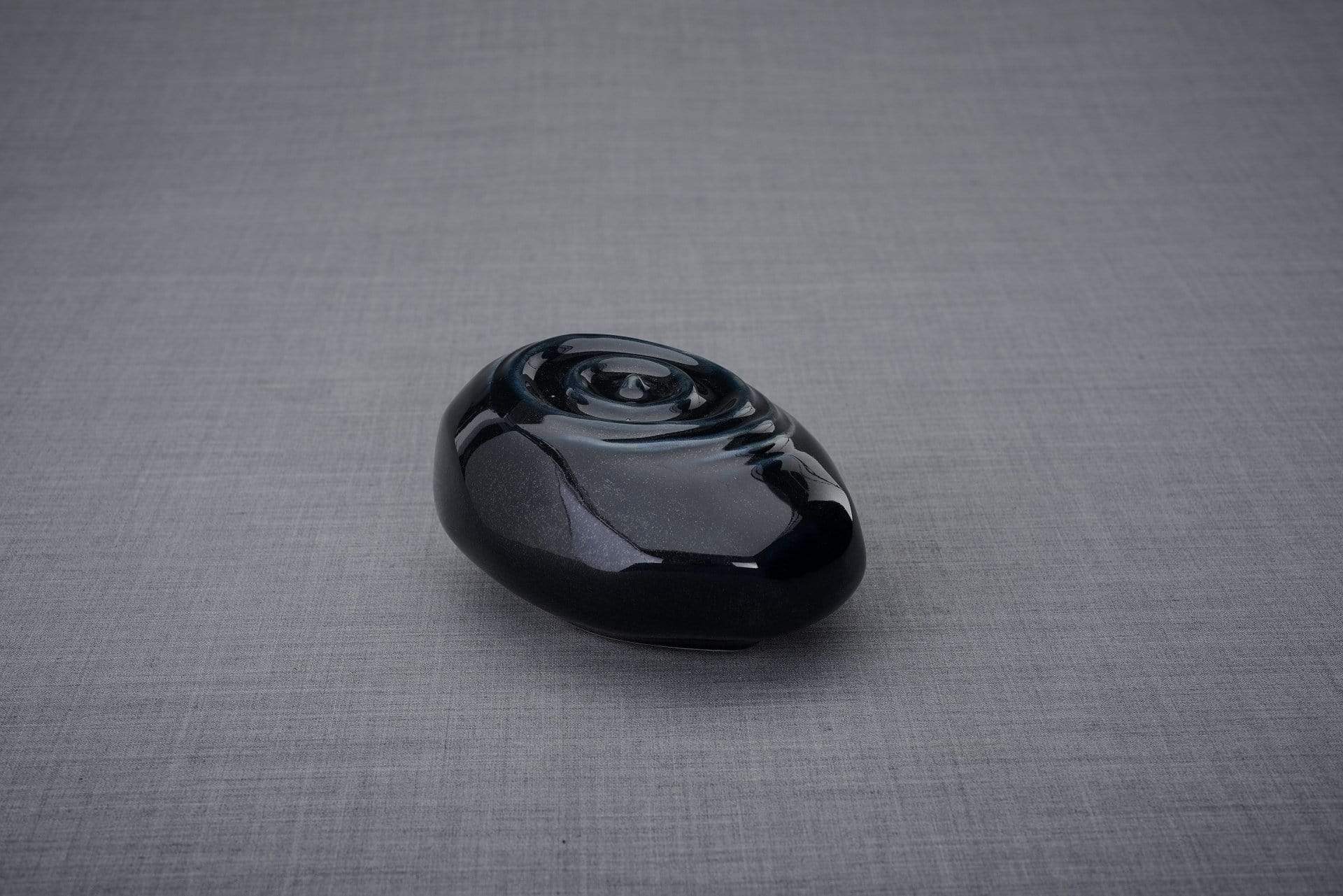Resonance Handmade Cremation Keepsake Urn for Ashes, color Black Gloss Melange-Pulvis Art Urns