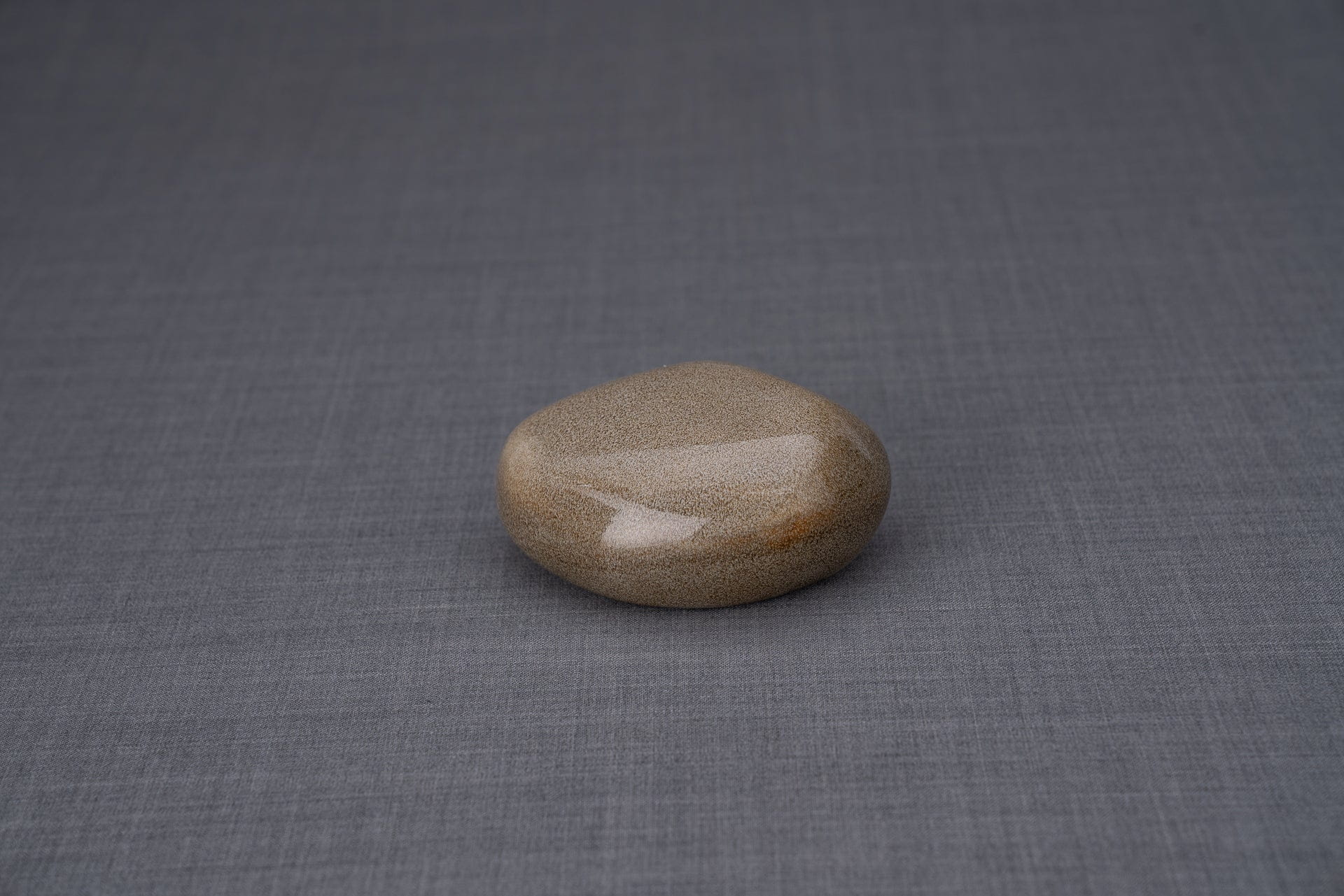 Pulvis Art Urns Keepsake Urn Handmade Mini Keepsake Urn "Palm Stone" - Beige Grey | Ceramic