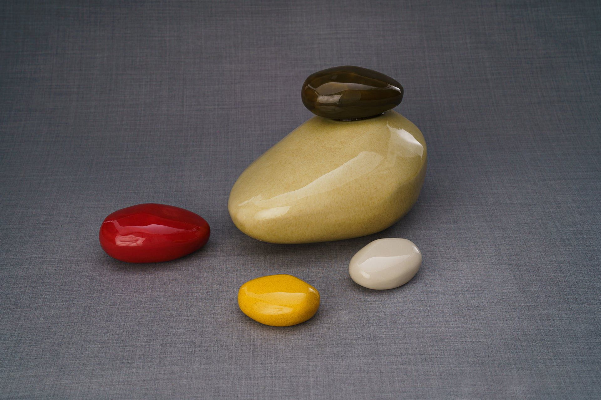 Pulvis Art Urns Keepsake Urn Handmade Mini Keepsake Urn "Palm Stone" - Dark Matte | Ceramic