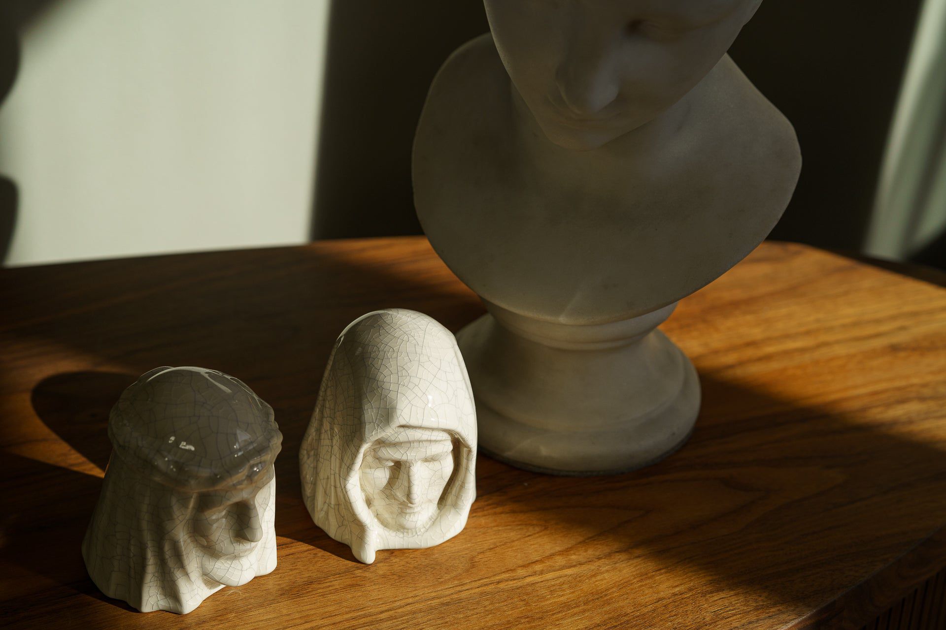 Pulvis Art Urns Keepsake Urn Handmade Mini Keepsake Urn "The Christ" - Craquelure | Ceramic