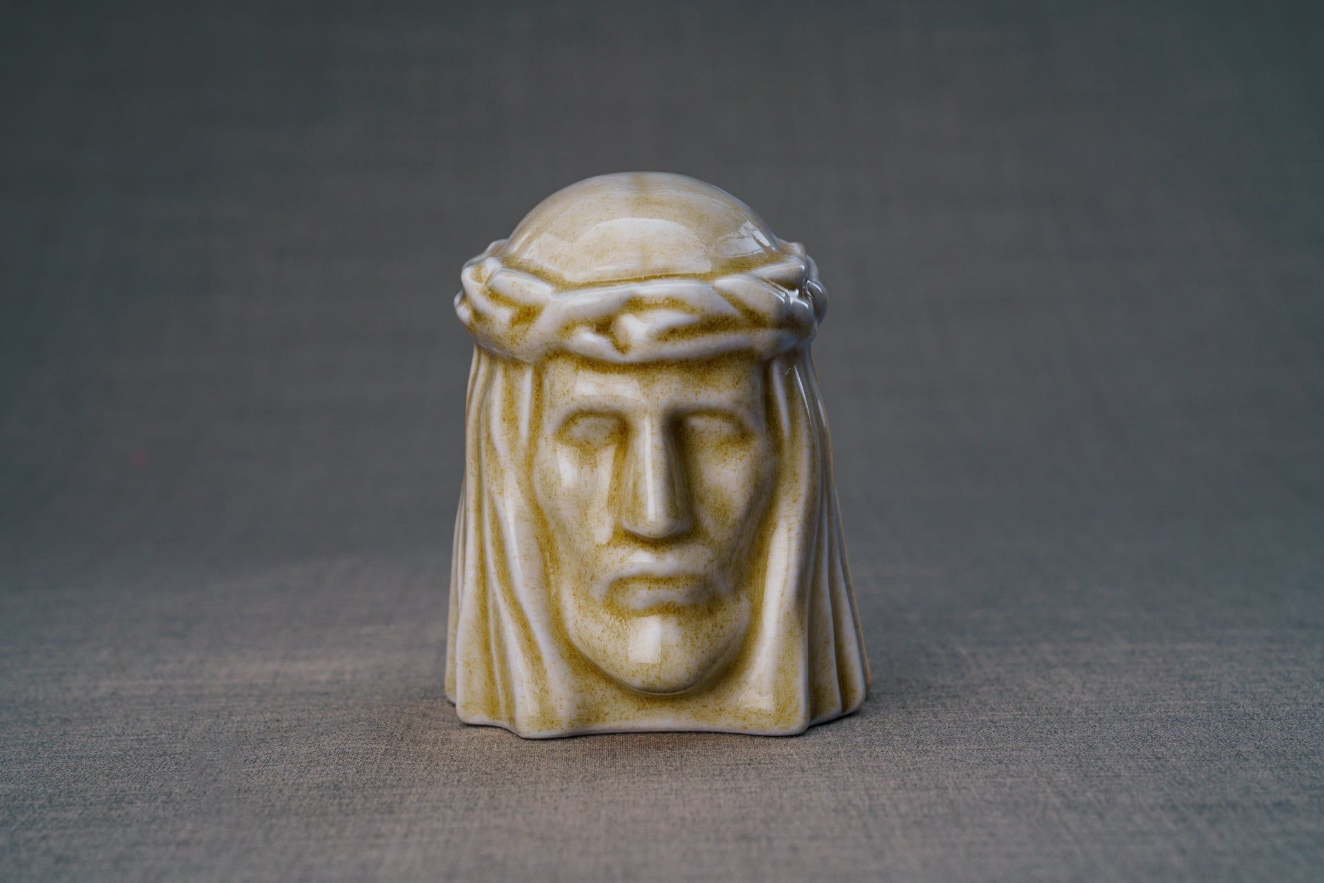 Pulvis Art Urns Keepsake Urn Handmade Mini Keepsake Urn "The Christ" - Light Sand | Ceramic