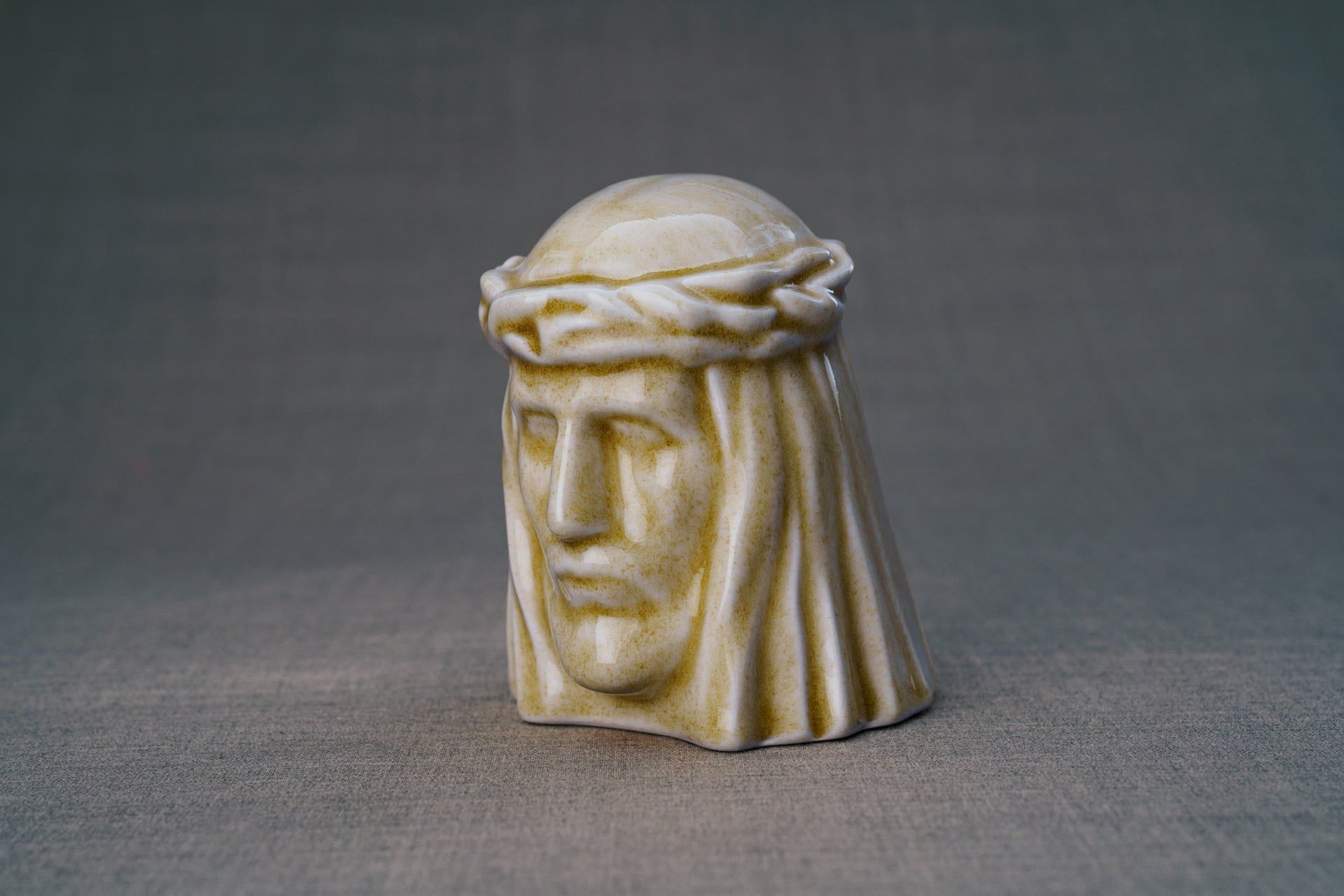 Pulvis Art Urns Keepsake Urn Handmade Mini Keepsake Urn "The Christ" - Light Sand | Ceramic