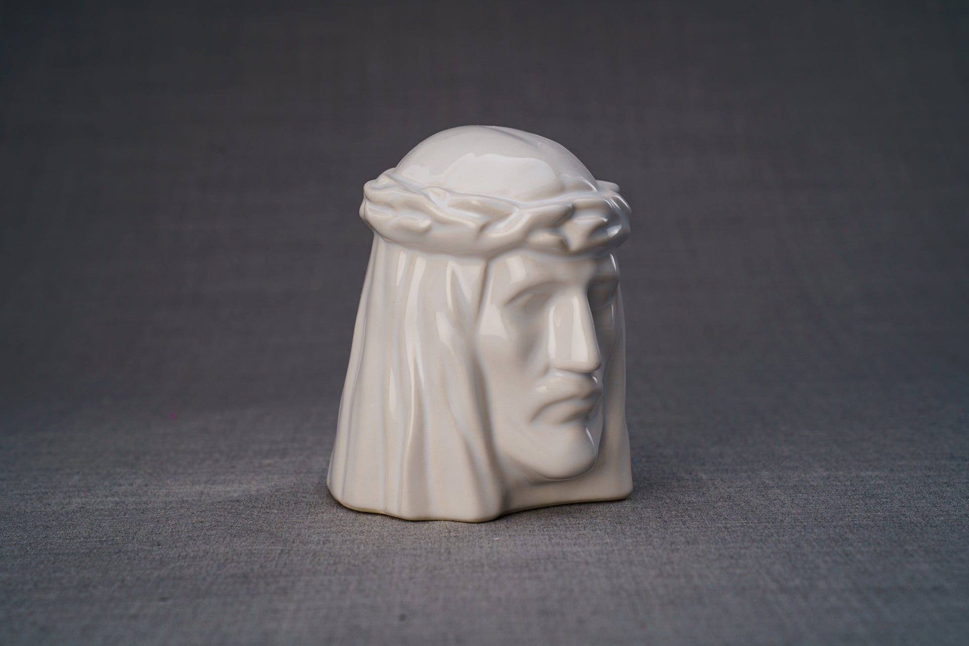 Pulvis Art Urns Keepsake Urn Handmade Mini Keepsake Urn "The Christ" - White | Ceramic