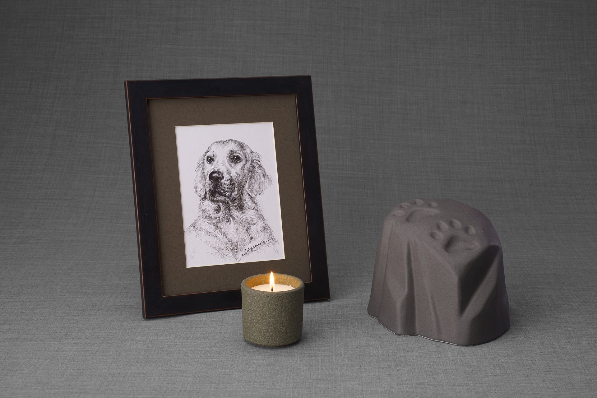 Pulvis Art Urns Memorial Bundle Paw Print Memorial Bundle - 4 Pieces - Portrait | Urn | Nameplate Holder | Scented Candle